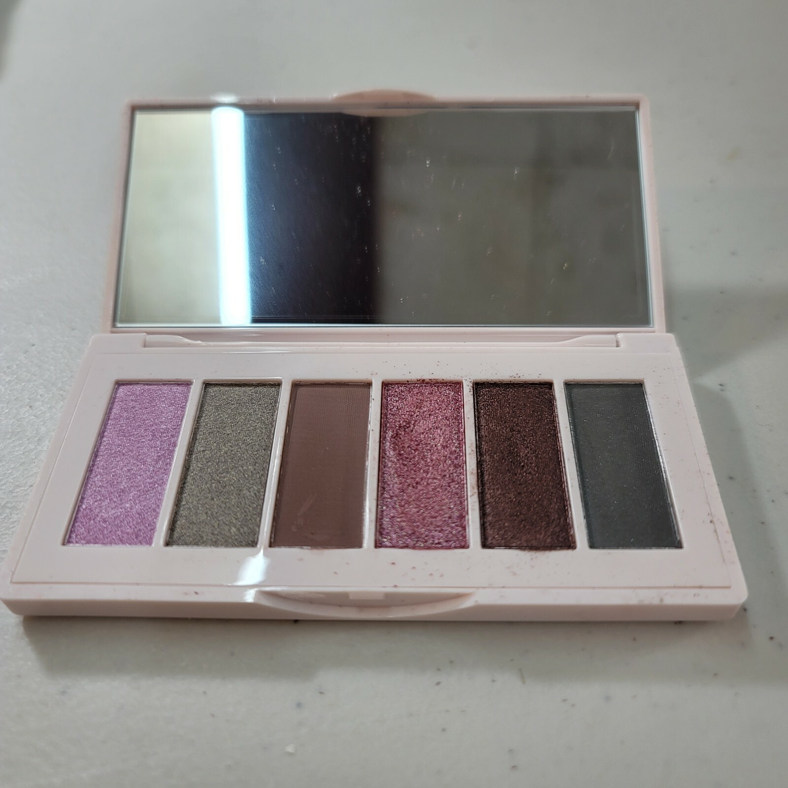Lot of Assorted Cosmetic Makeup Eye Shadow Lip Stick Aftermask, with Zipper Bag