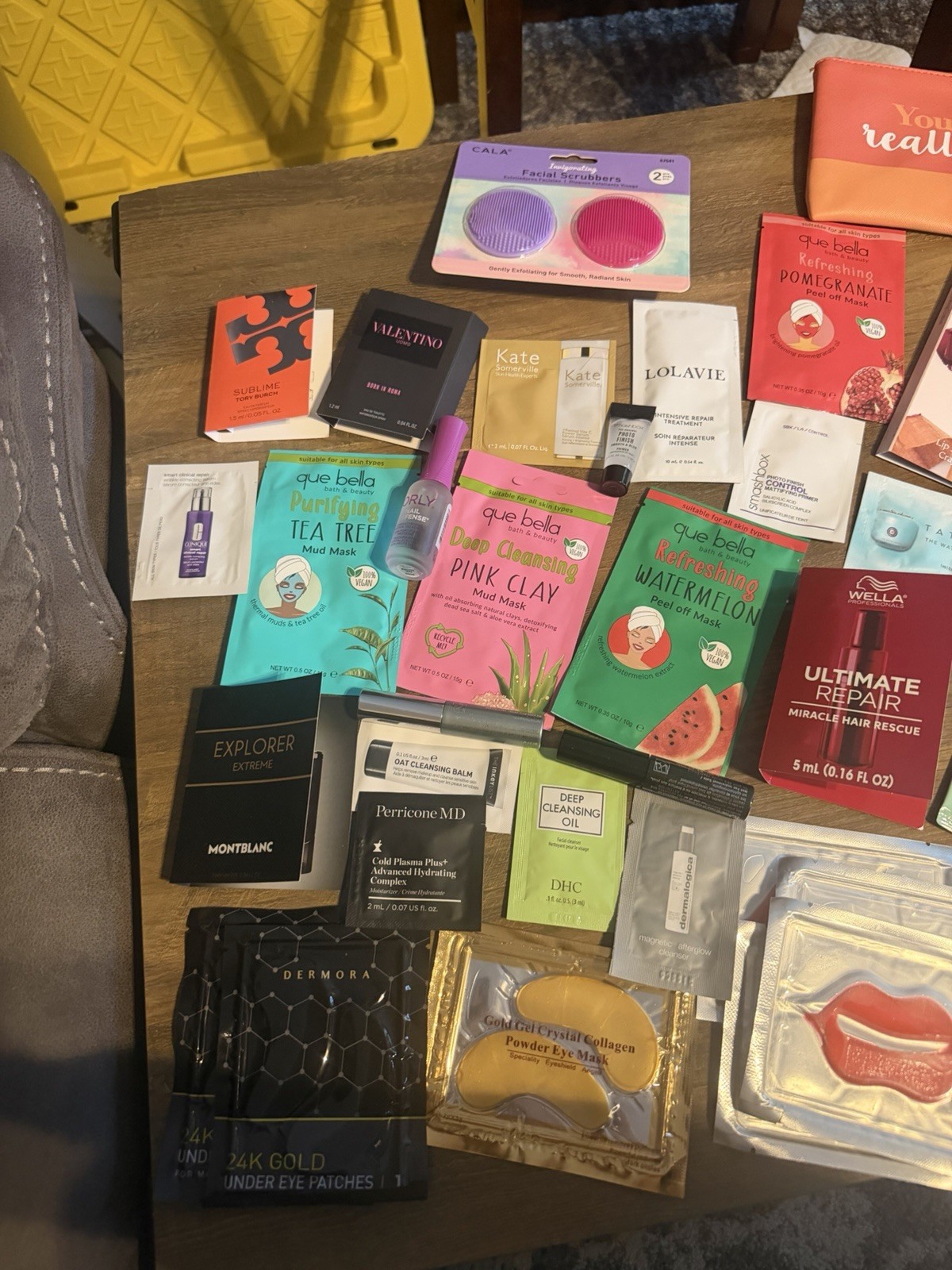 Assorted Bundle of Beauty Items and Cosmetic Bags