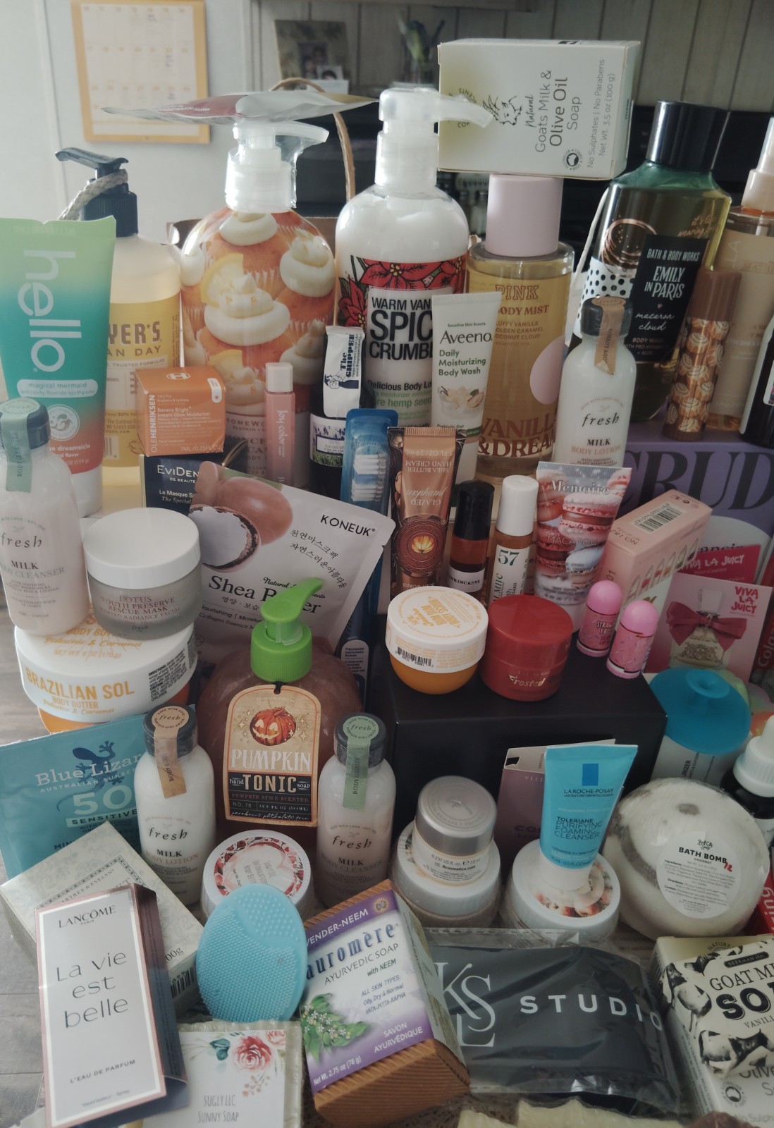 NEW 151 PC Beauty Bath Body Fragrance Skin Care Lot All Sizes Hempz Native BBW+