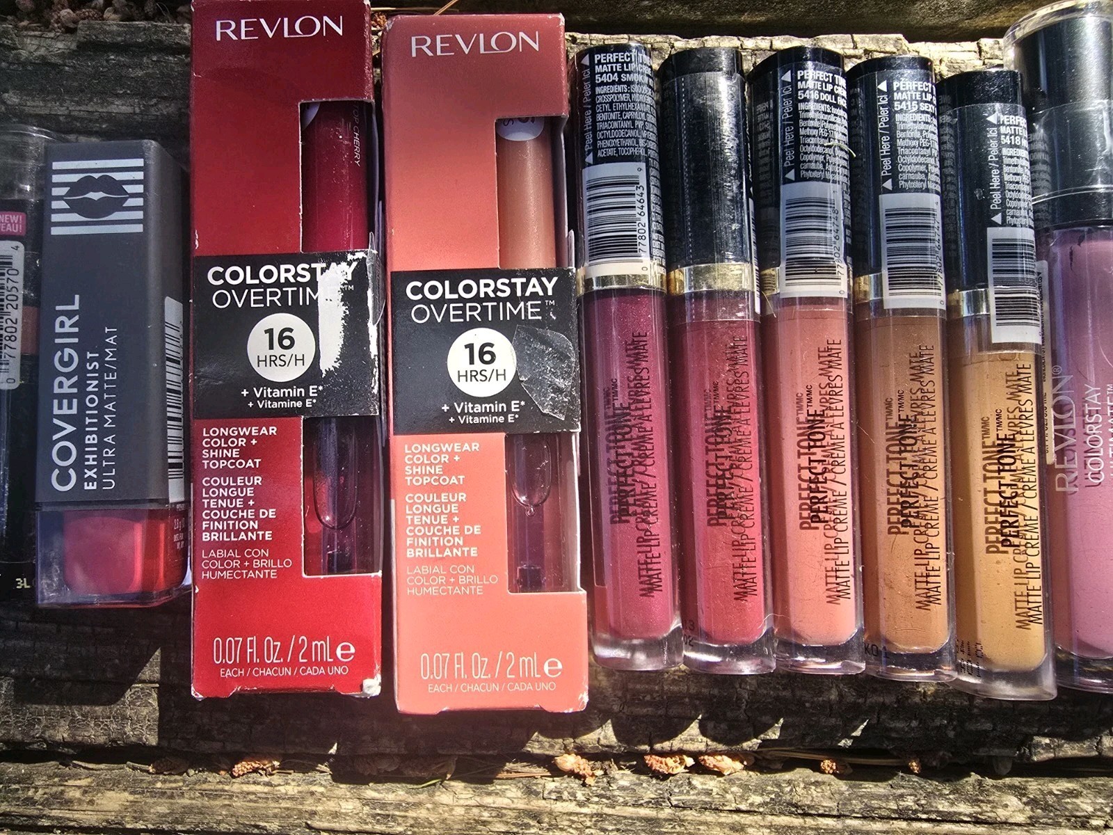 LOT 26 NEW LIPSTICKS LIP GLOSS STAIN BALM REVLON COVERGIRL RIMMEL