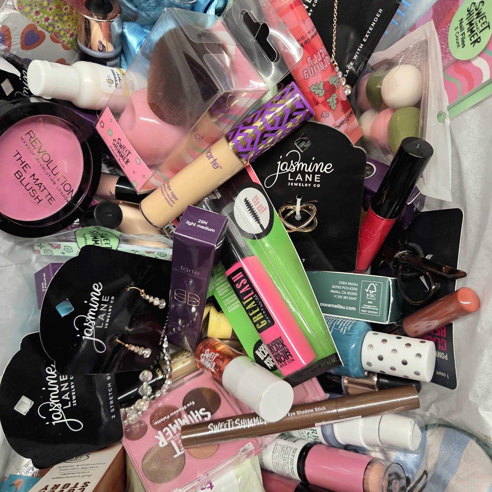 Huge Makeup Lot New Bundle High-end Cosmetics Beauty Jewelry 24 Pcs