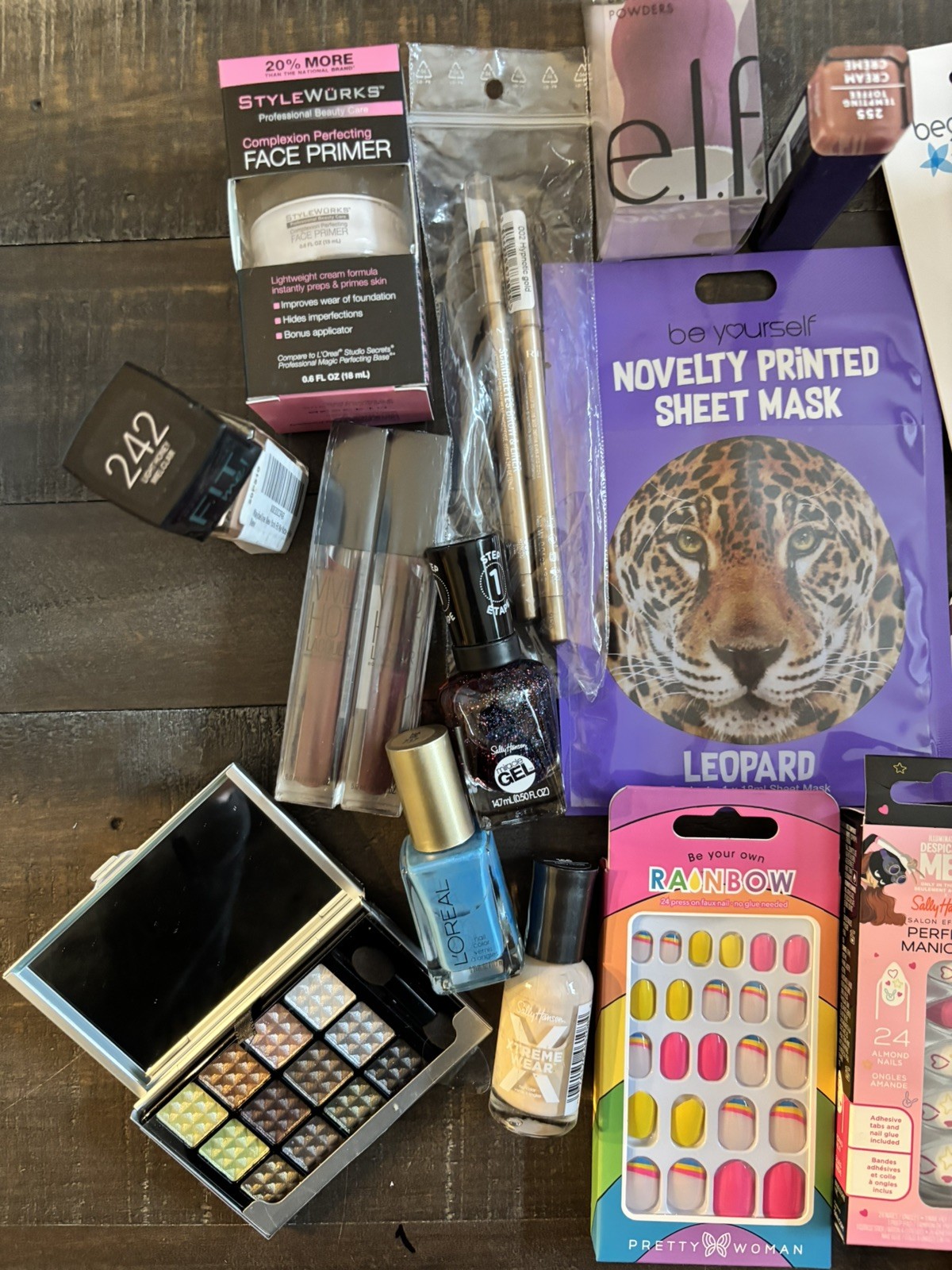 25 Assorted Full Size Mixed Makeup & Beauty Lot- As seen in photos- Box 606