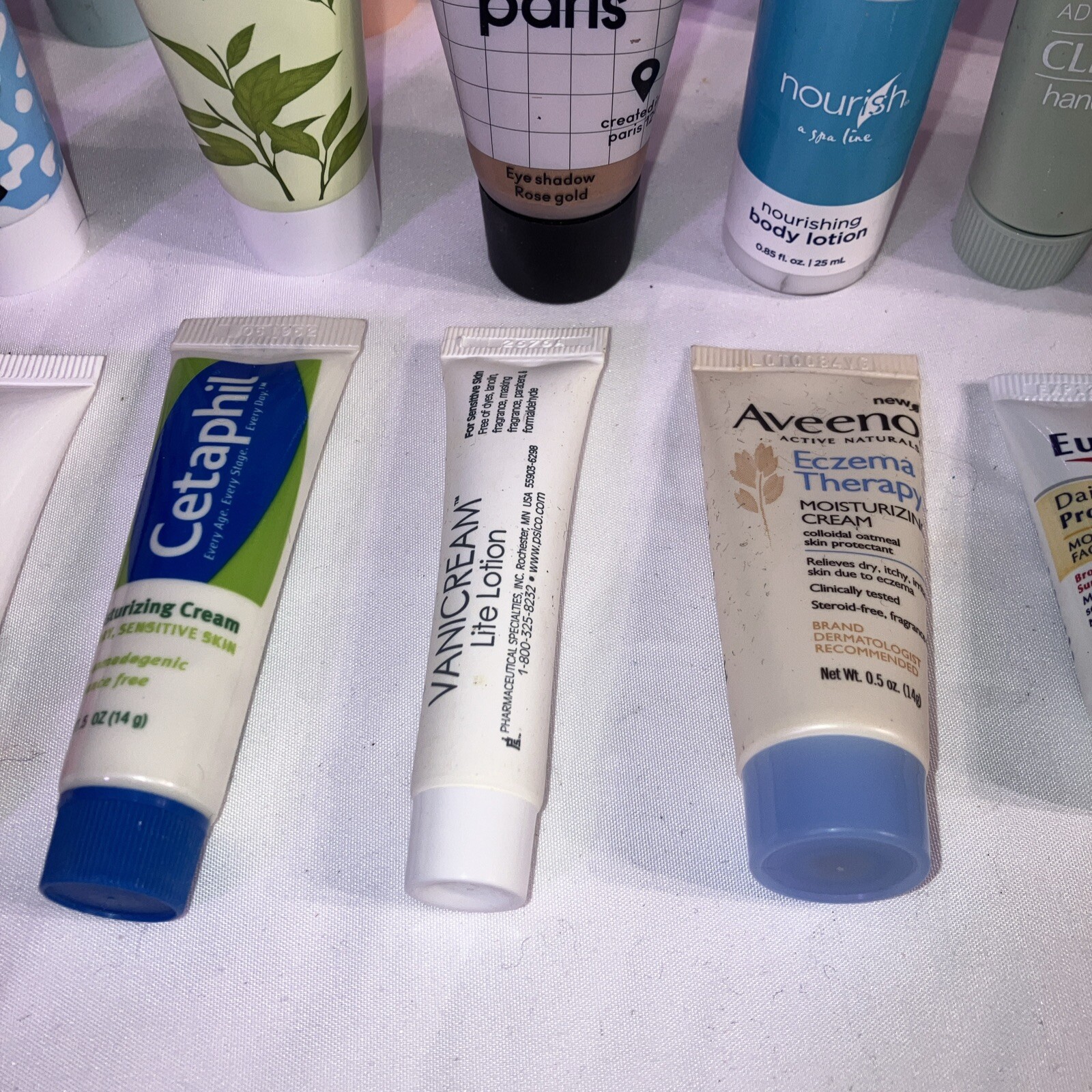 Health & Beauty Mix Products Lotions, Creams, 26- pc New.