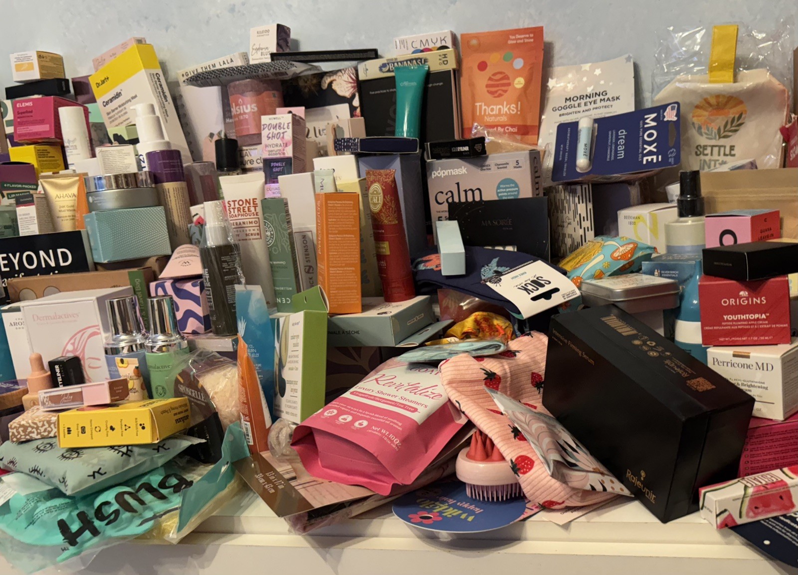 9-12 Luxury Beauty Mystery Box-FULL SIZE-High End-Skincare Body Makeup-BRAND NEW