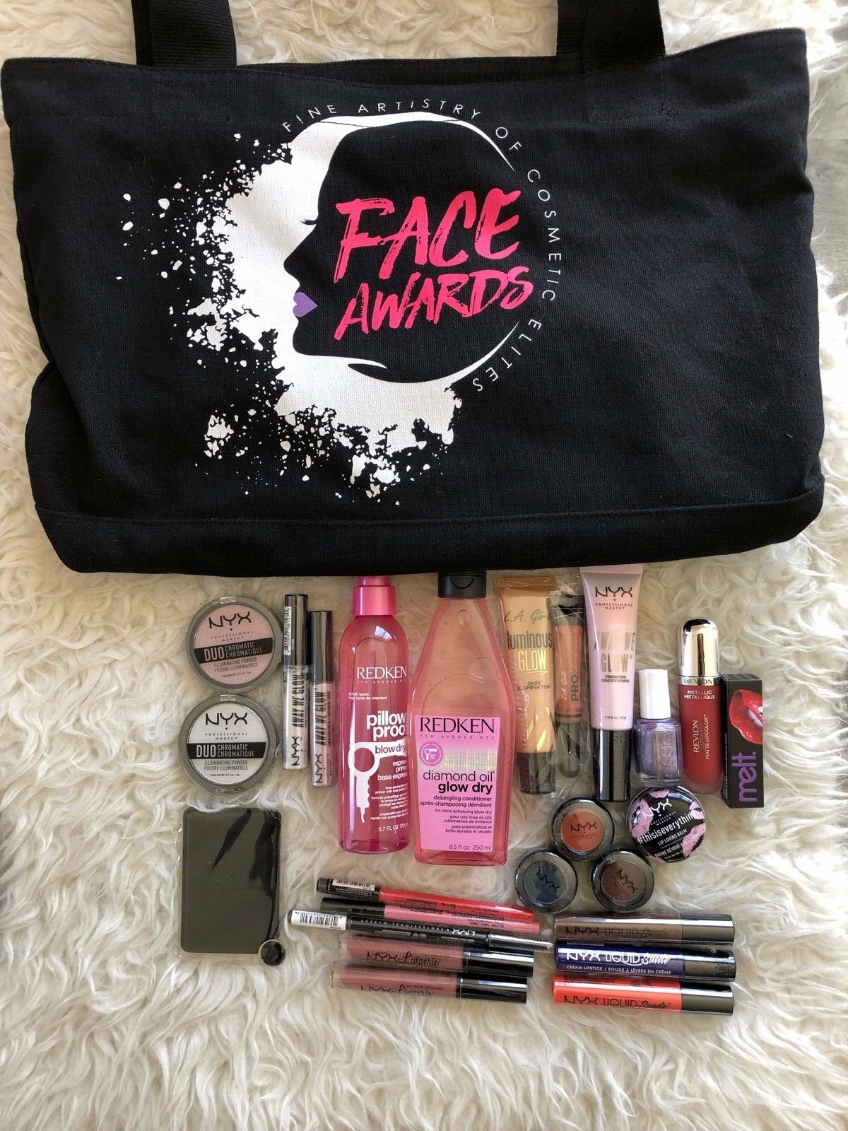 Wholesale Lot Of 25 Pieces Of NYX /REDKEN / MELT COSMETICS PR PACKAGE / BAG TOTE