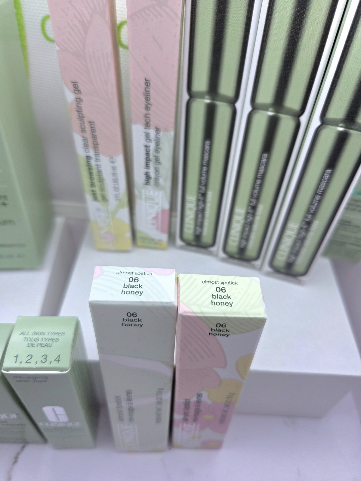 HUGE Clinique Makeup and Skincare Lot Includes Full and Sample Size