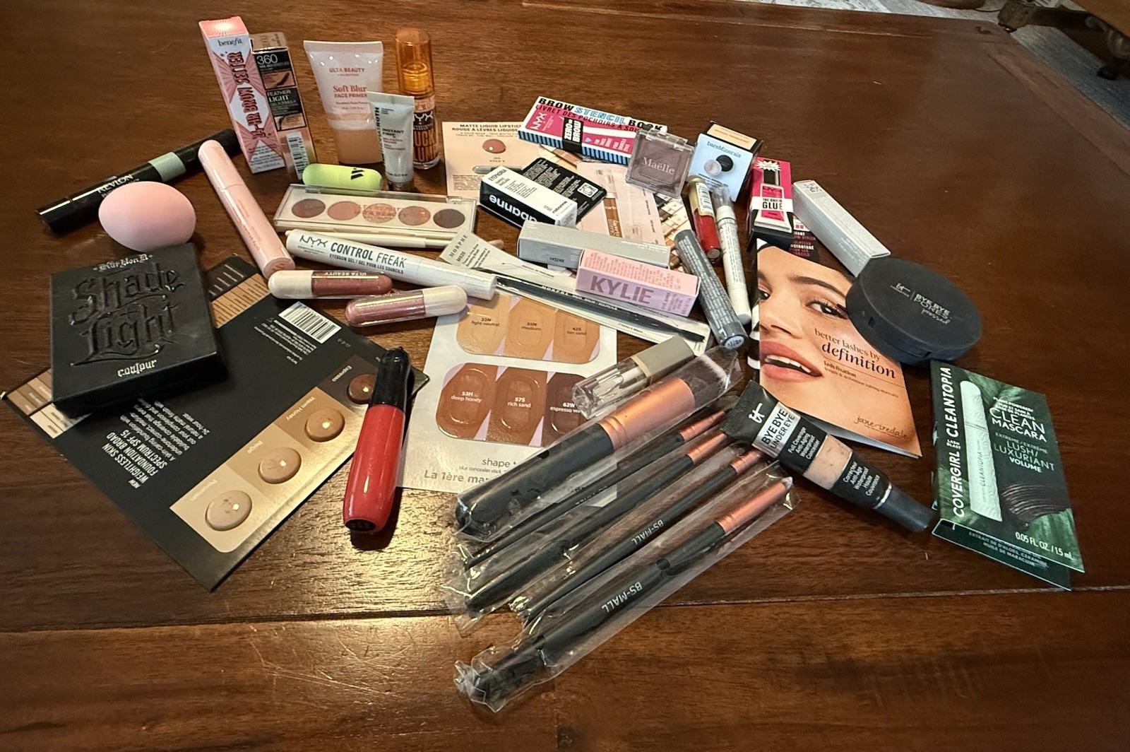 Assorted Mixed Makeup Lot Full/Travel/Sample Size, All Skin Types