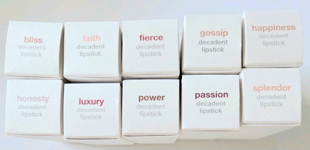 LOT OF 85 TIGI COSMETICS, LIPSTICK, LIPLINER, BLUSH, EYESHADOW, BRUSHES, NIB