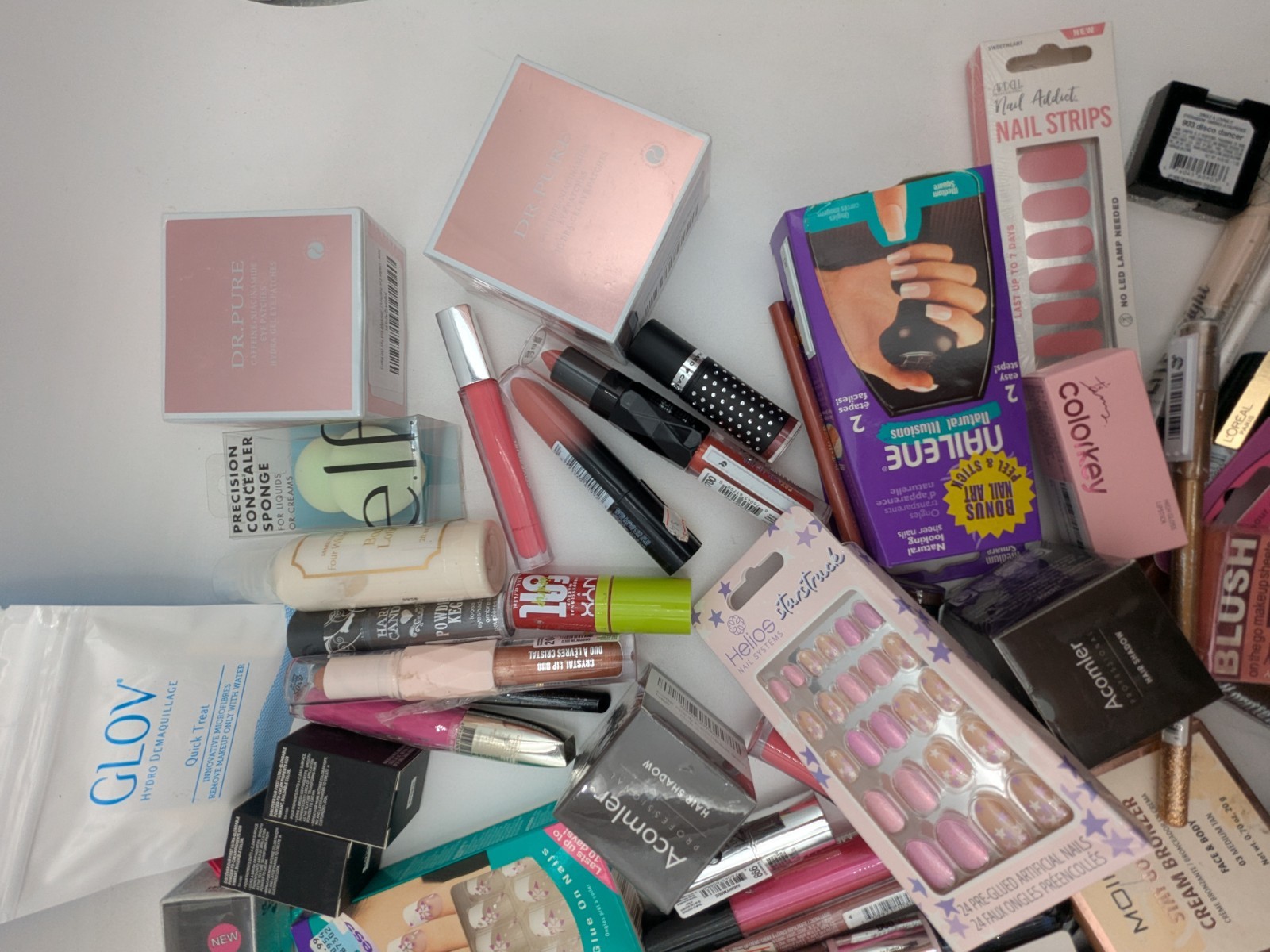 Makeup, Nail And Beauty Set of 75 items. You receive everything in photos! 2
