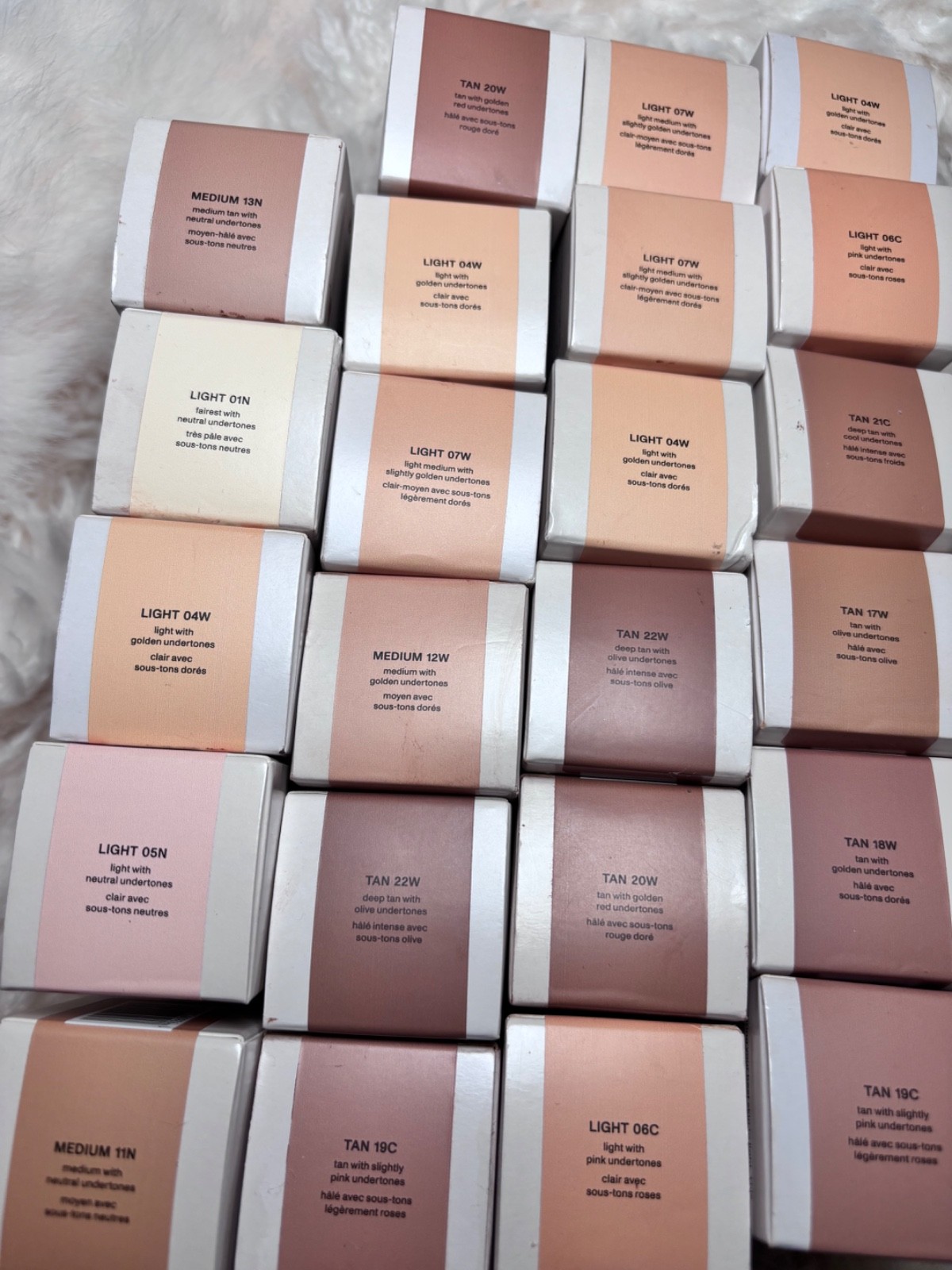 Lot of 50 morphe Lightform foundations