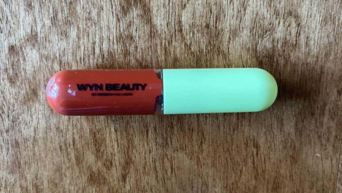 Lot Of 5 Lip stick, Lip gloss and Lip Injection Travel/Sample Size NEW