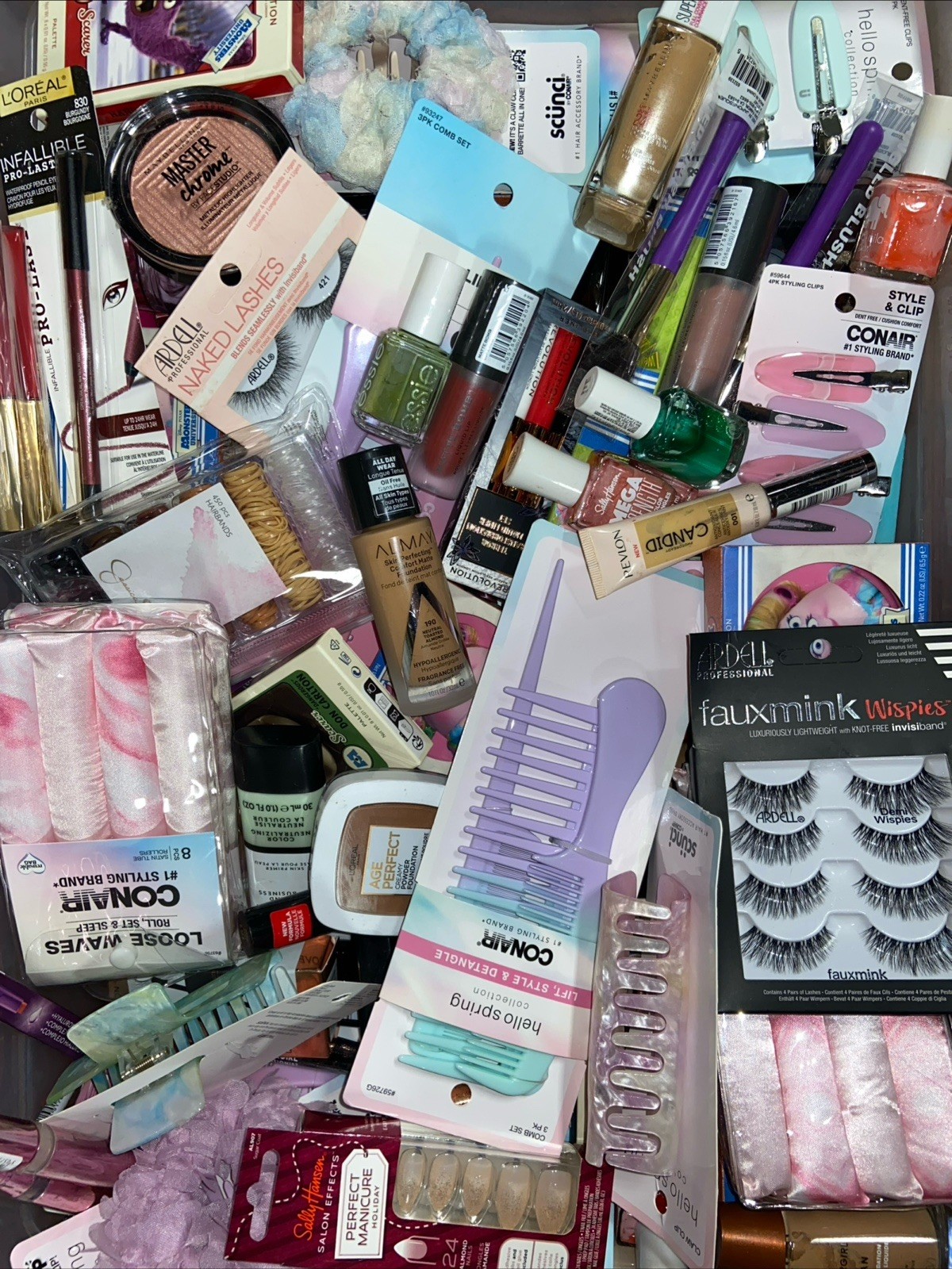 (25 Pcs) Beauty Makeup & Hair Accessories Mixed Brand New!🎀