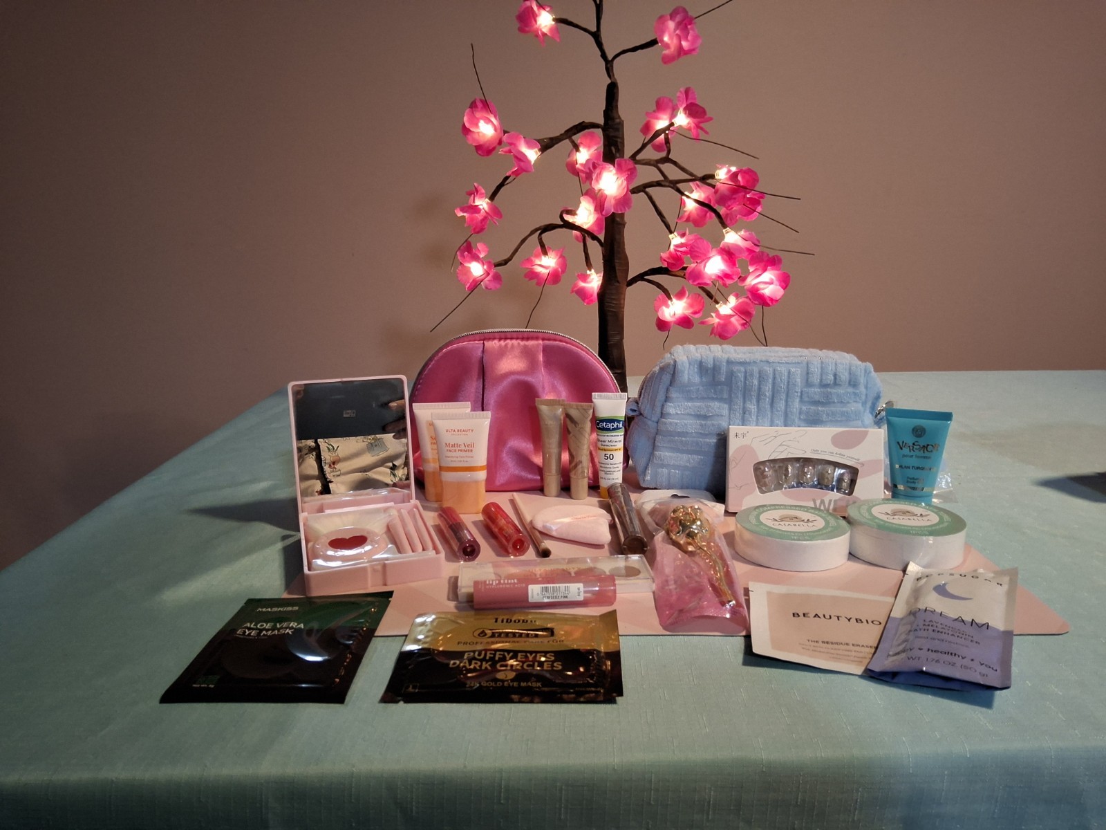 NEW Ulta Beauty, Cetaphil, Versace & Skincare Bundle – Makeup Bags & Tools Set