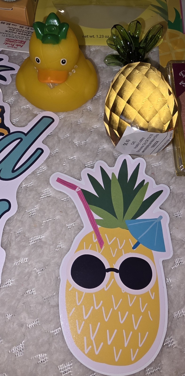 Pineapple 🍍 Lovers Gifts HUGE NEW LOT 17 Pcs Highlighter Crystal Paper Weight