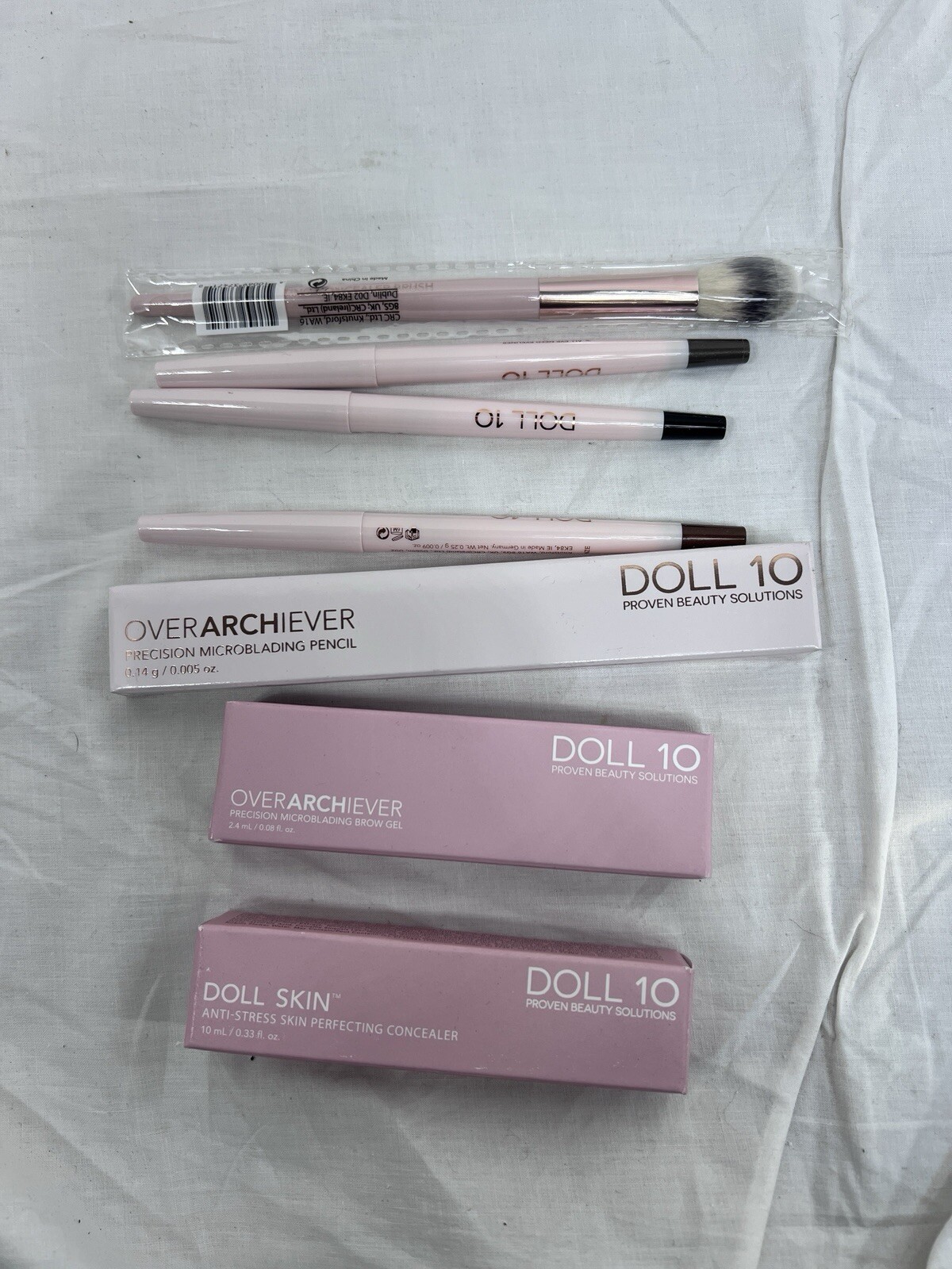 Lot Of Doll 10 Makeup: Brow Pencil , Overarchiever, Anti Stress Cream, Eyeliner