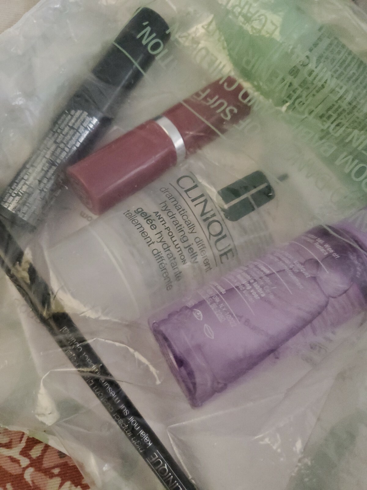 CLINIQUE FREE FULL SIZE SAMPLE PACK SEALED 5 ITEMS MASCARA LIPSTICK EYELINER ETC
