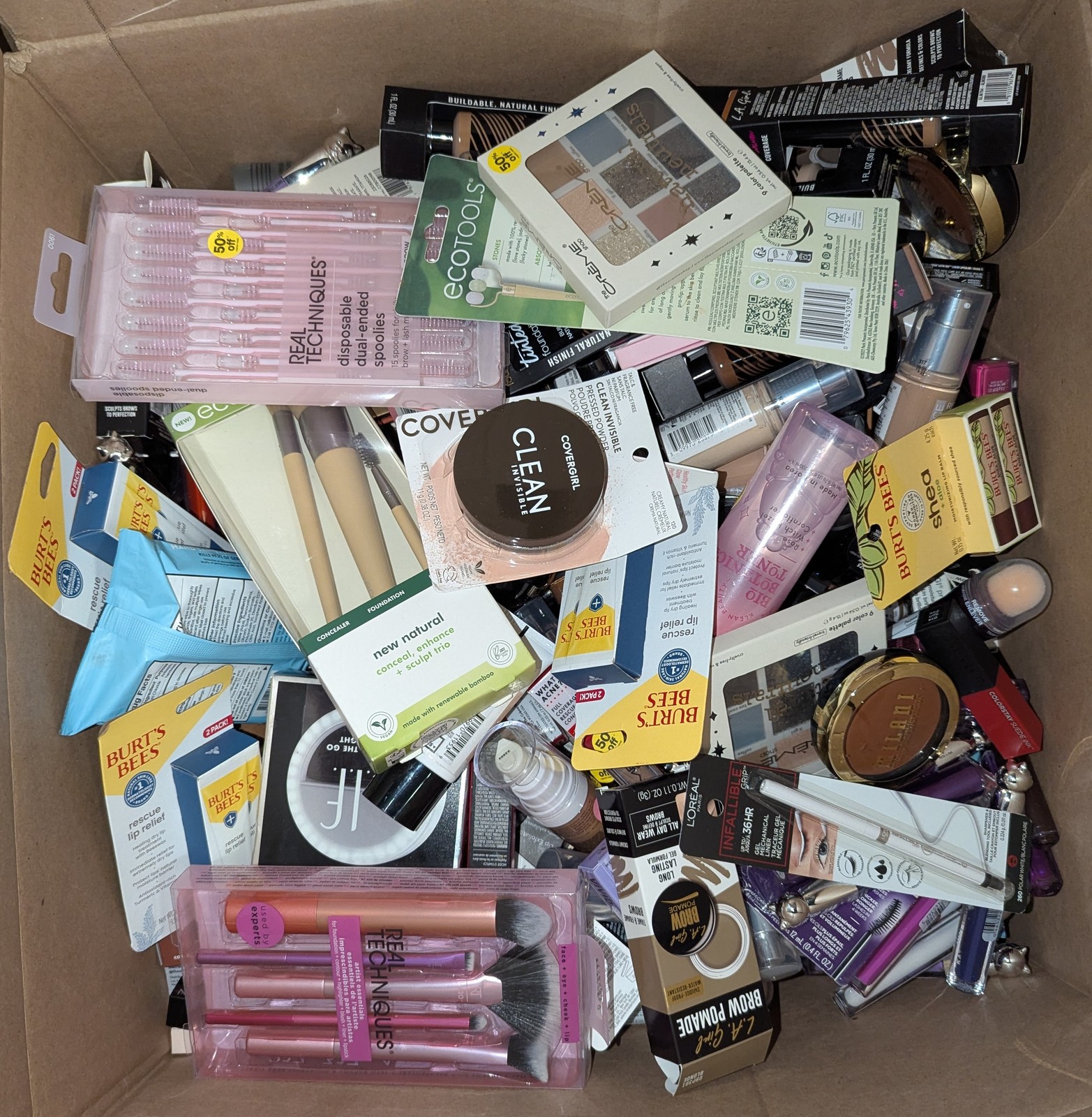 WHOLESALE LOT 50 PIECE ASSORTED LOREAL/MAYBELLINE +OTHER NAME BRANDS COSMETICS