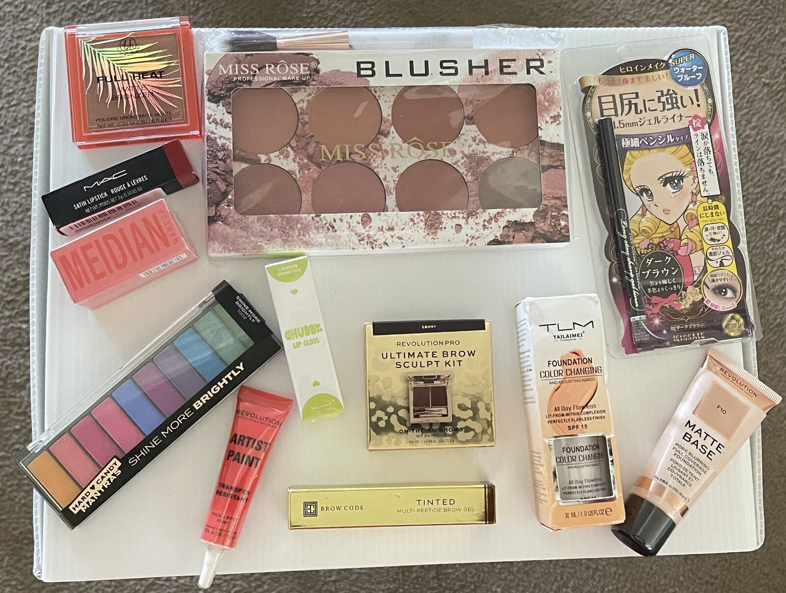 Mixed Makeup Wholesale Lot!! Revolution, BH, Joah, Revlon and More!!! 💄