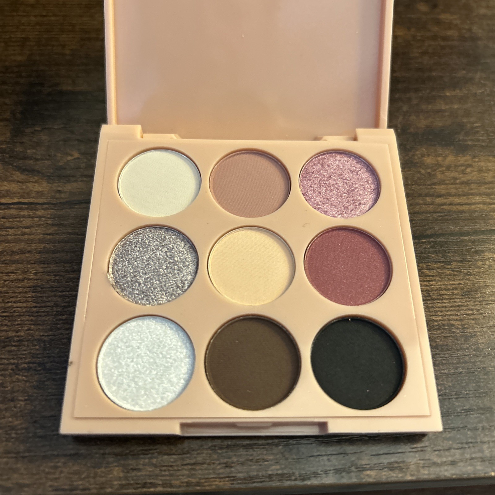 Setting Powder/Eyeshadow/Parfum