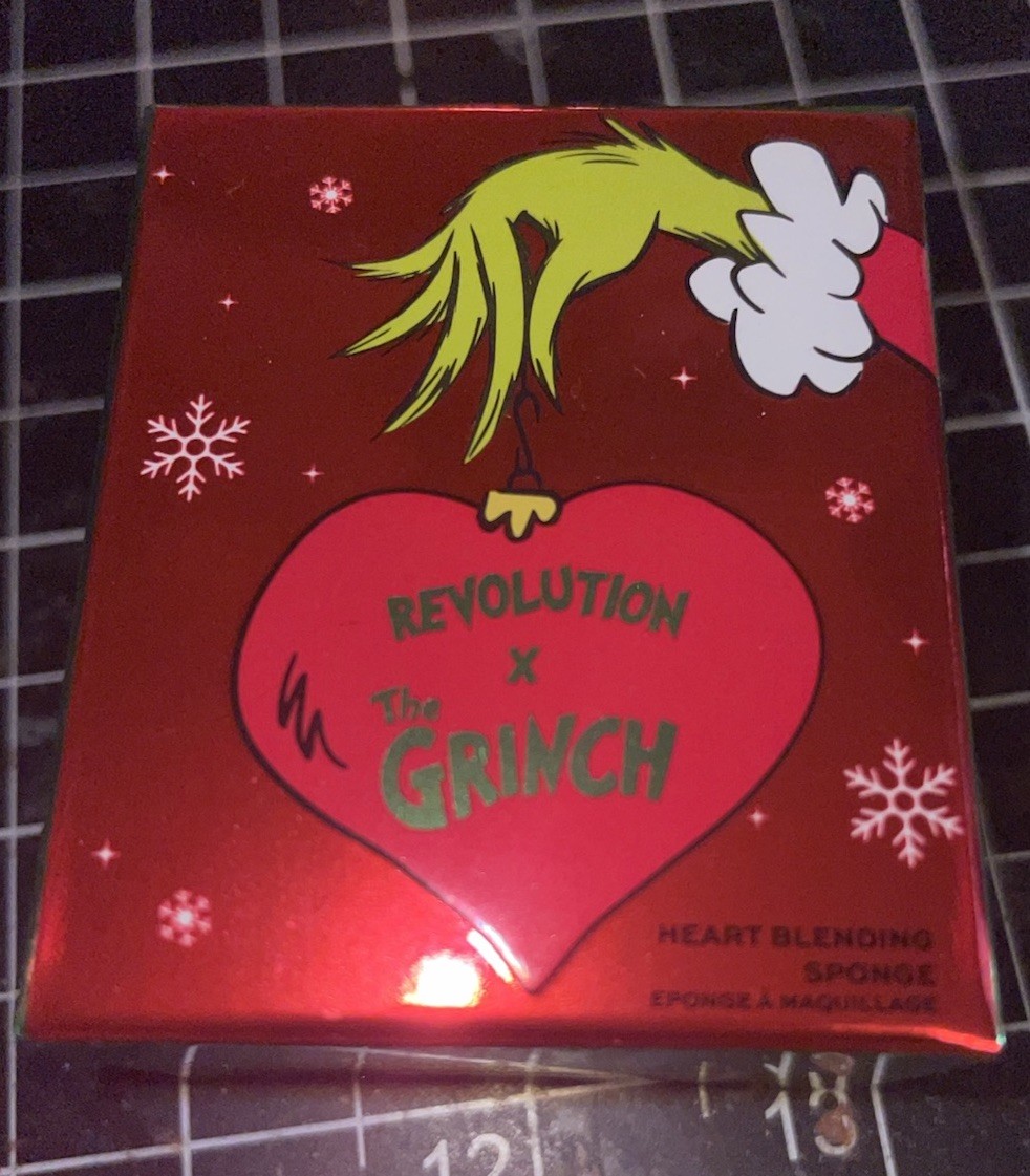 Revolution x The Grinch Makeup Lot Eyeshadow Liquid Set Lashes Sponge Gift Bow