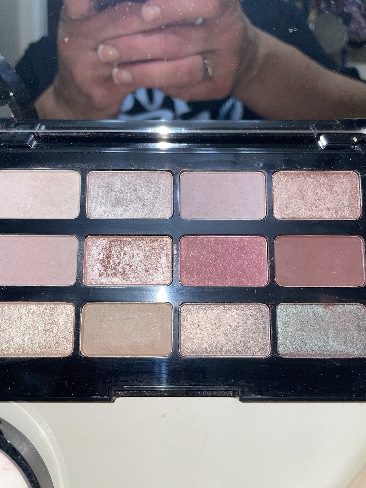 Laura Geller Full Size Foundation Powder and Eyeshadow Set