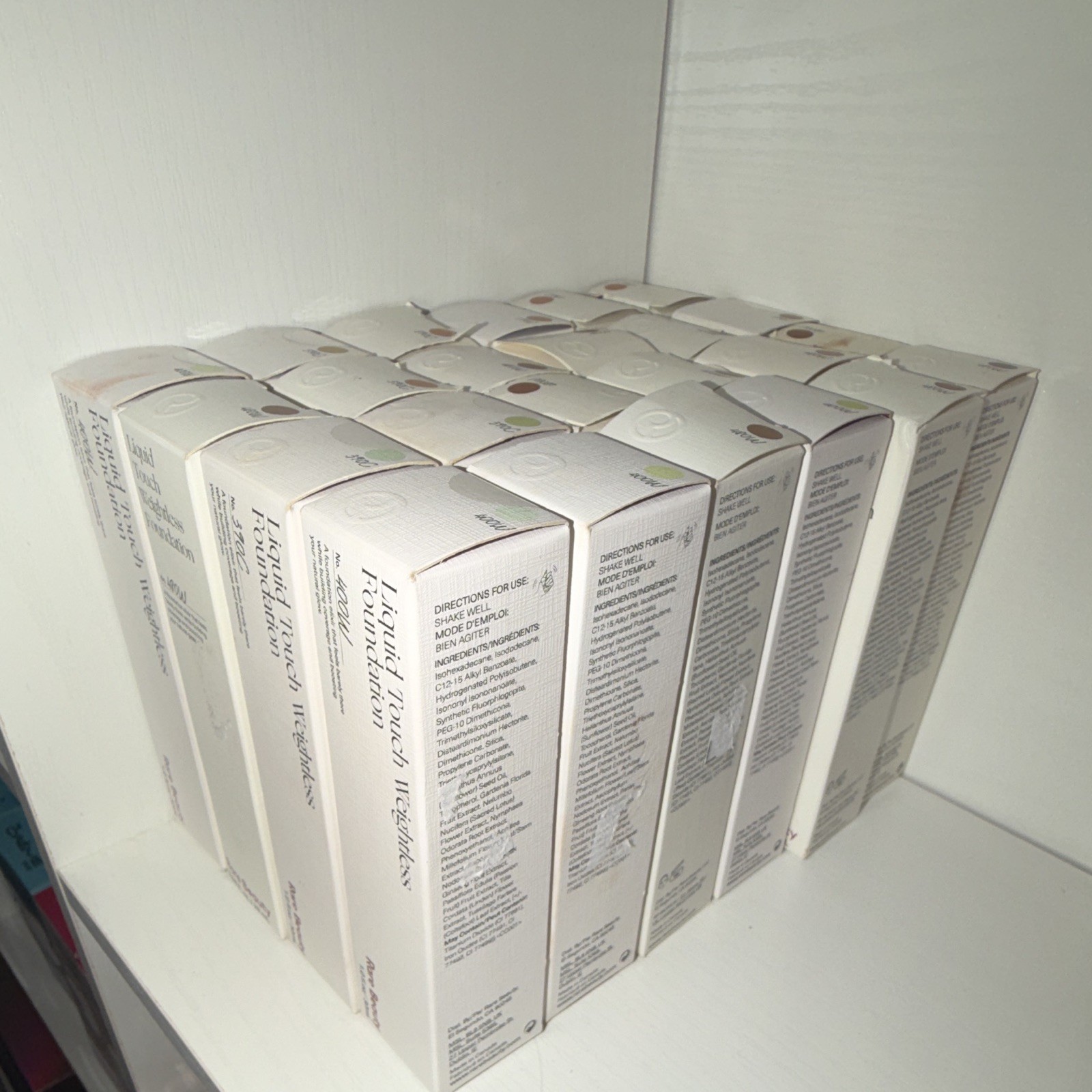 RARE BEAUTY WEIGHTLESS FUNDATION 24PC LOT NEW UNUSED MSRP: $38/ OFFER NOW: $14!