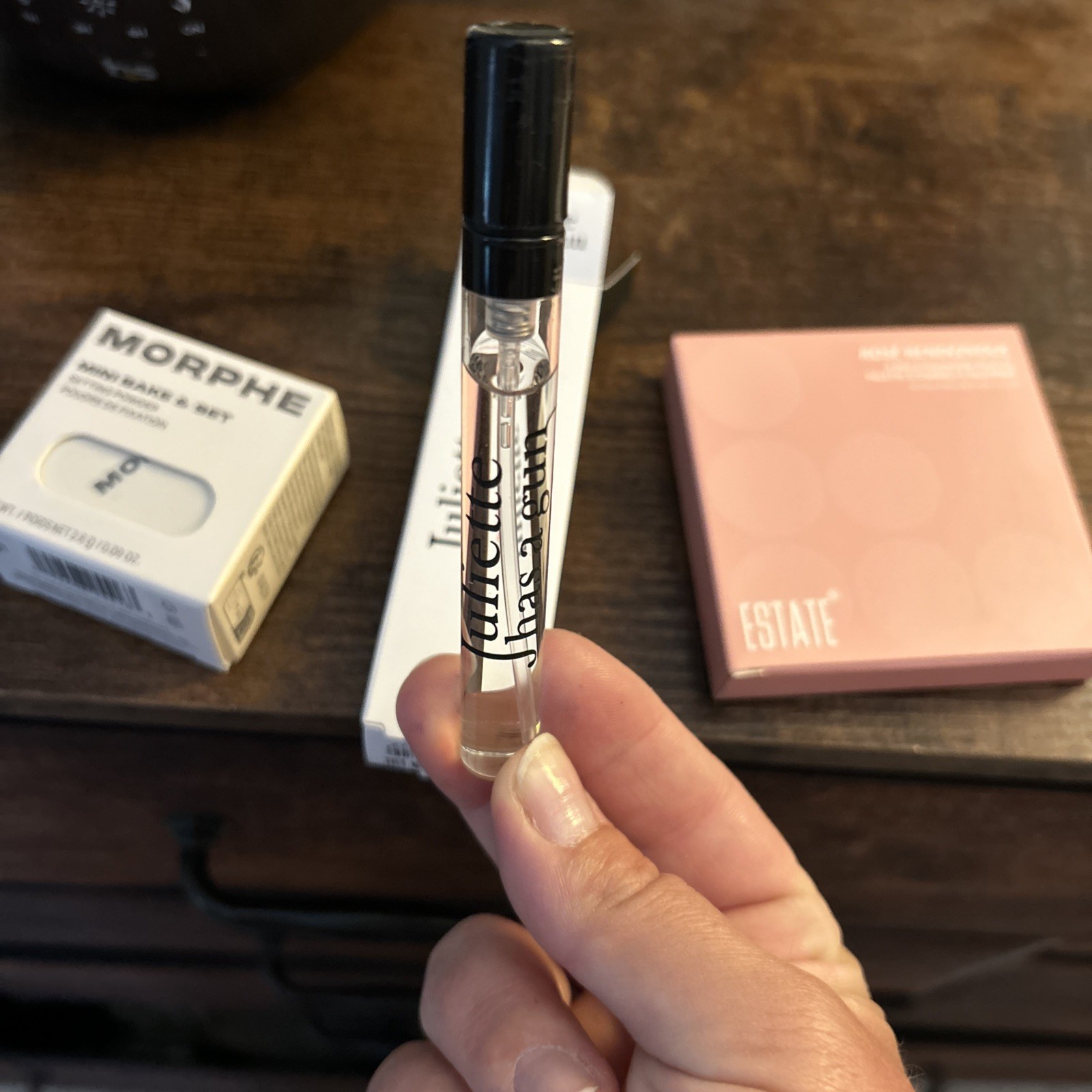 Setting Powder/Eyeshadow/Parfum