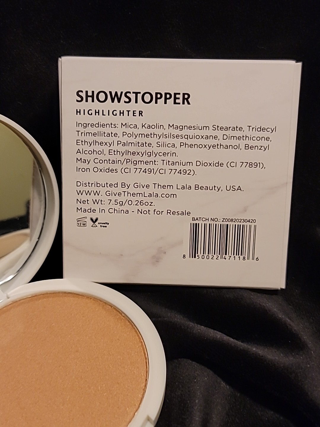 NIB Give Them Lala Beauty Showstopper Highlighter Glow and Eyeliner Black SEALED