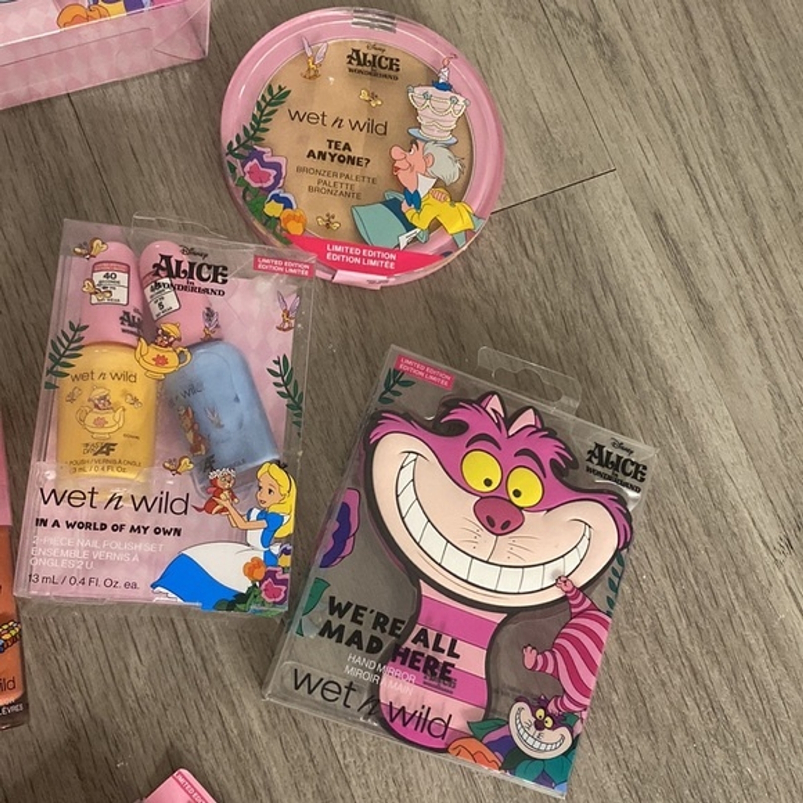NWT Wet n Wild Alice In Wonderland RARE Large Lot 12 Piece Make Up Cosmetic Set