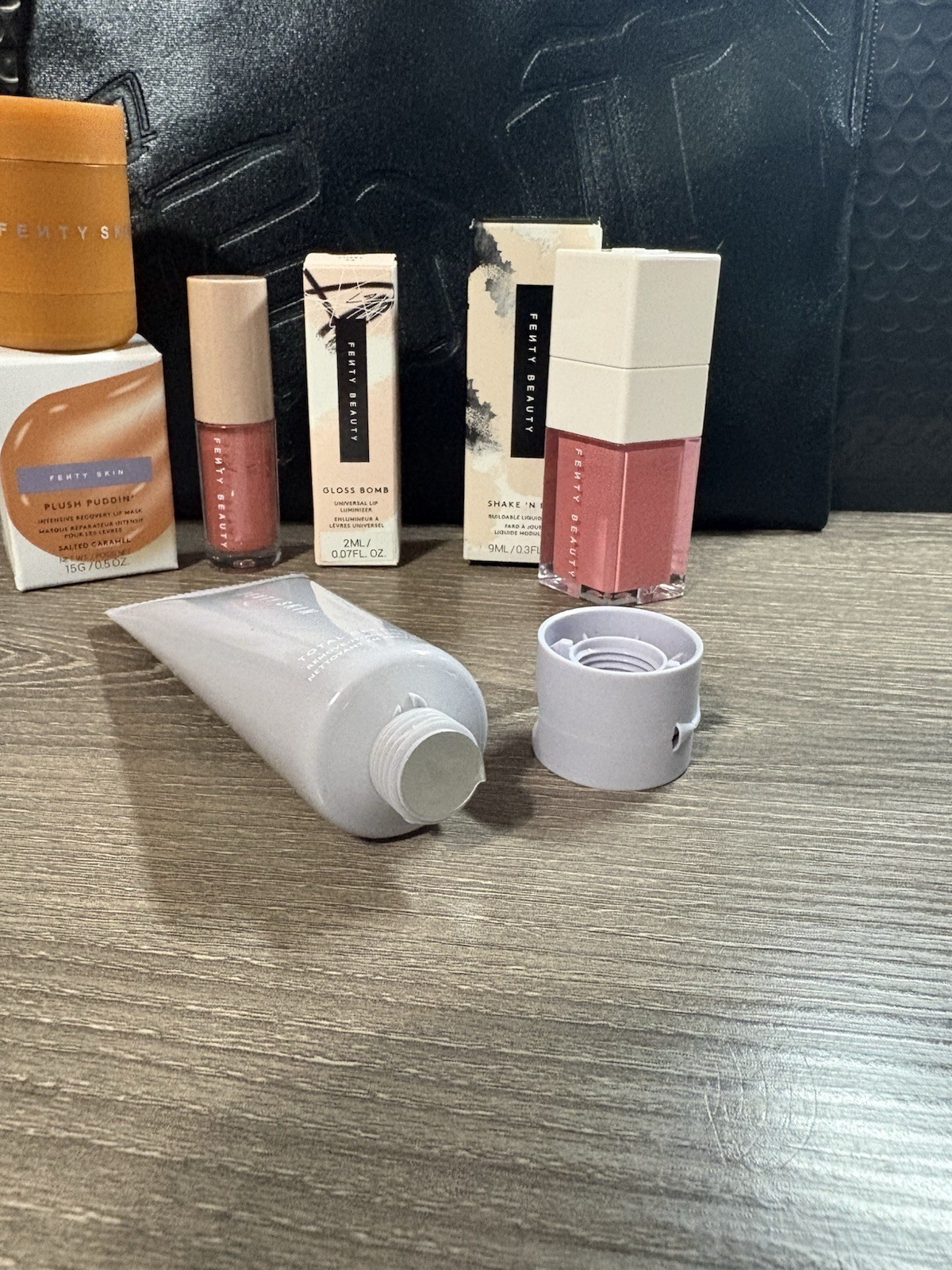 Fenty Beauty Mini Makeup Set + Black Pouch – Fussy 02 Bow’Peep 01 Salted Caramel