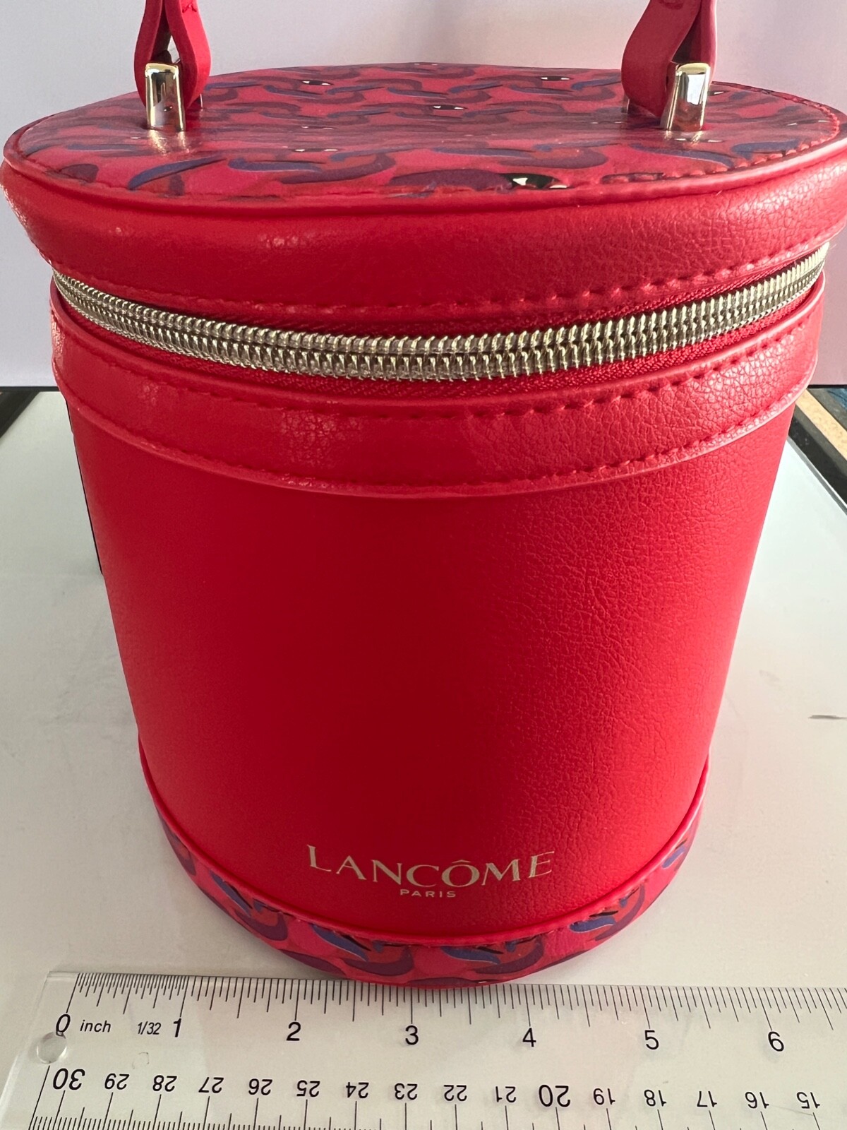 Lancôme makeup Travel Case 6″ Round Red Color NEW NO BOX”VIP GIFT RARE”FAST SHIP