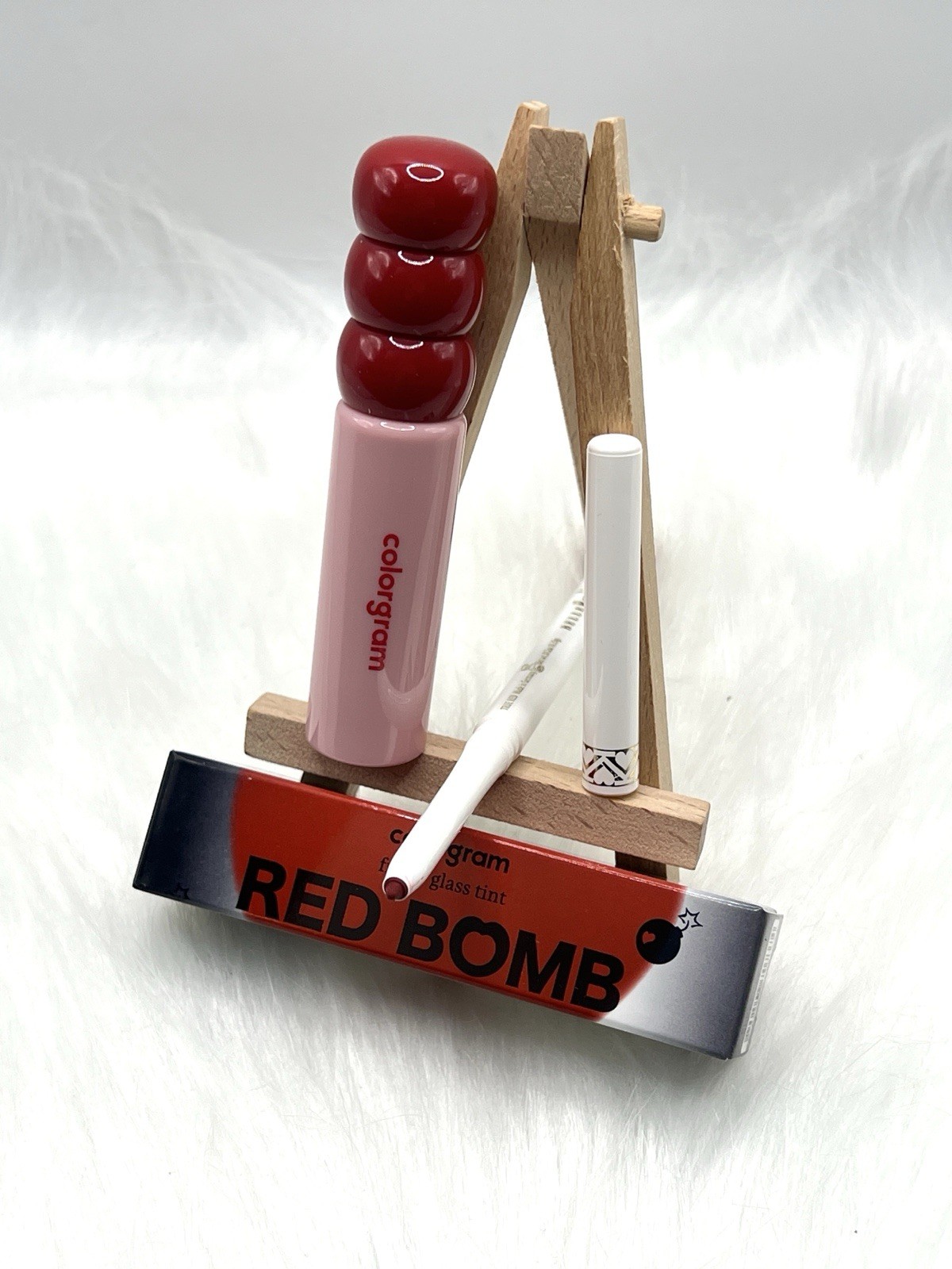 Colorgram RED BOMB 17 Ticking Apple + Belle Beauty TRUE RED Kisser Fixer Lip Duo
