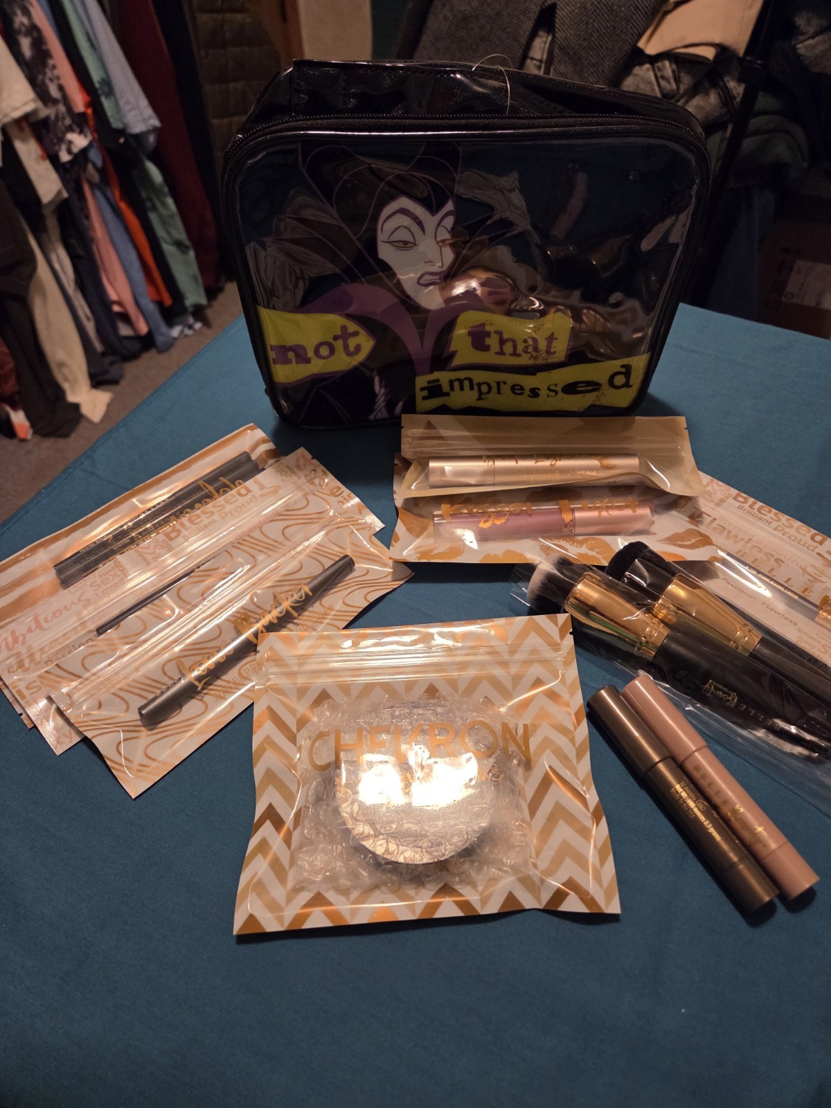 New Belle Beauty Bundle. 18 Piece + Maleficent Bag. NIP. $500 MSRP. #289