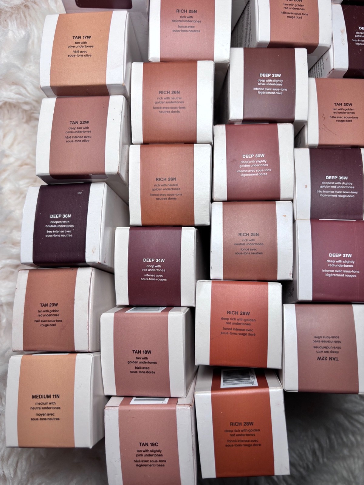 Lot of 50 morphe Lightform foundations