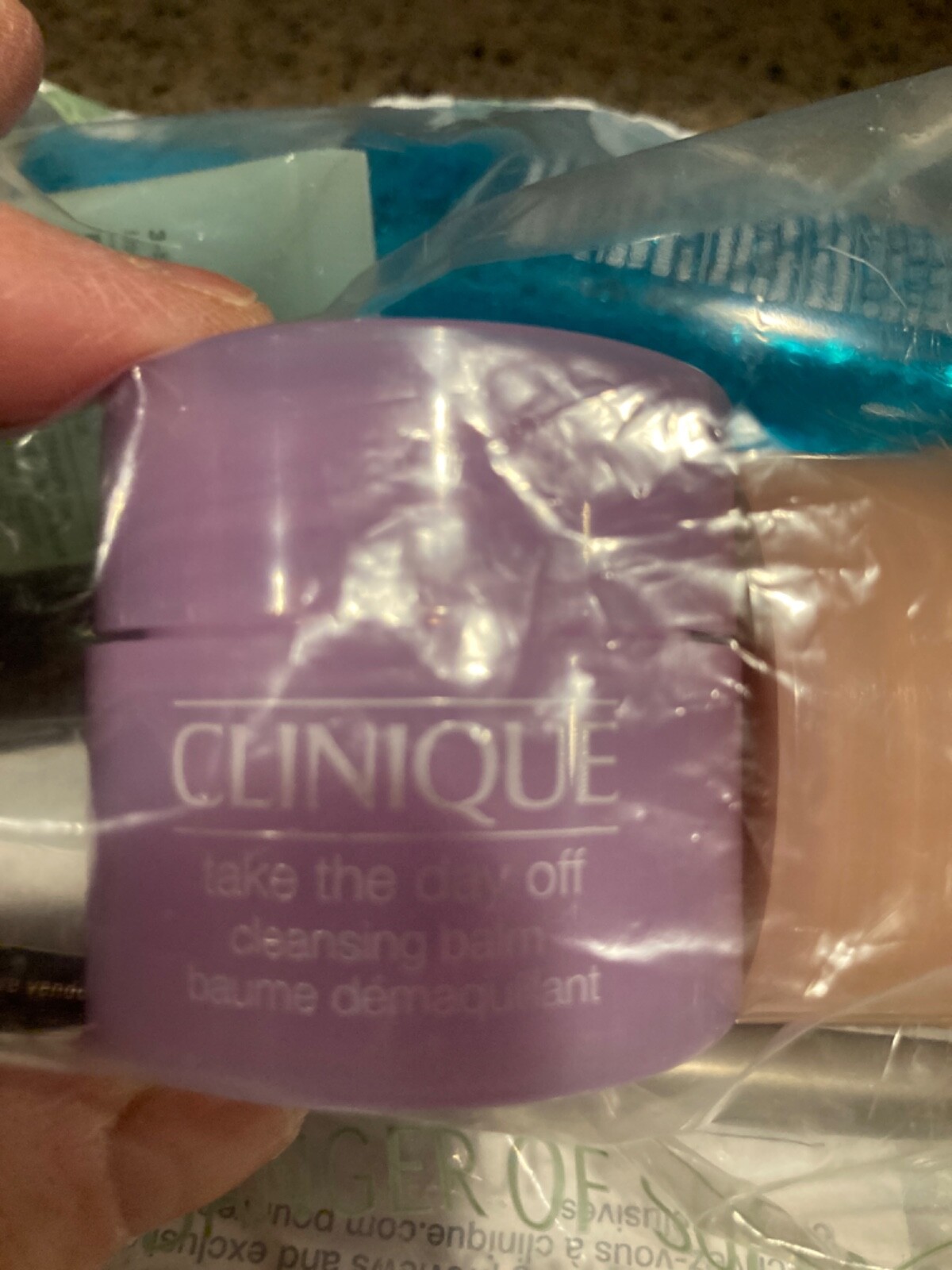 CLINIQUE FREE FULL SIZE SAMPLE PACK SEALED 5 ITEMS MASCARA LIPSTICK EYELINER ETC