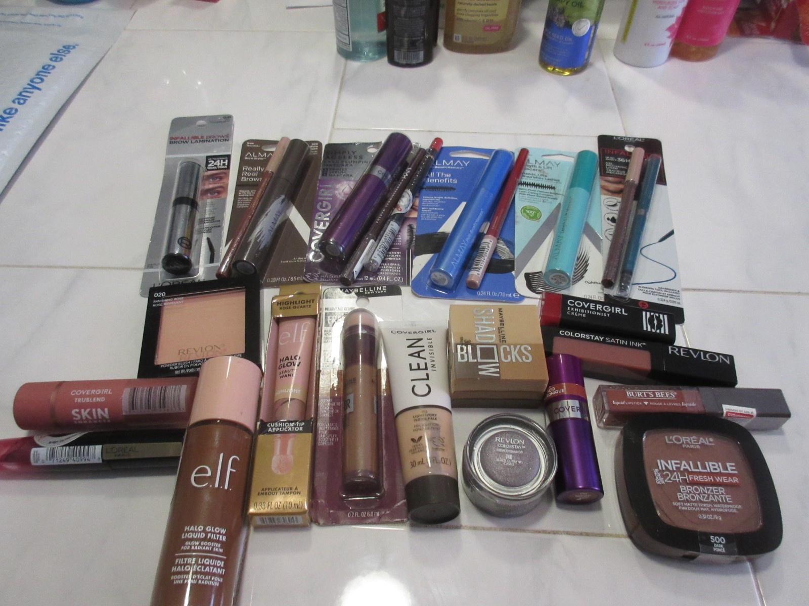 Make up lot 25pcs Maybelline, L’oreal, Elf, Cover girl, Revlon etc. Group 7