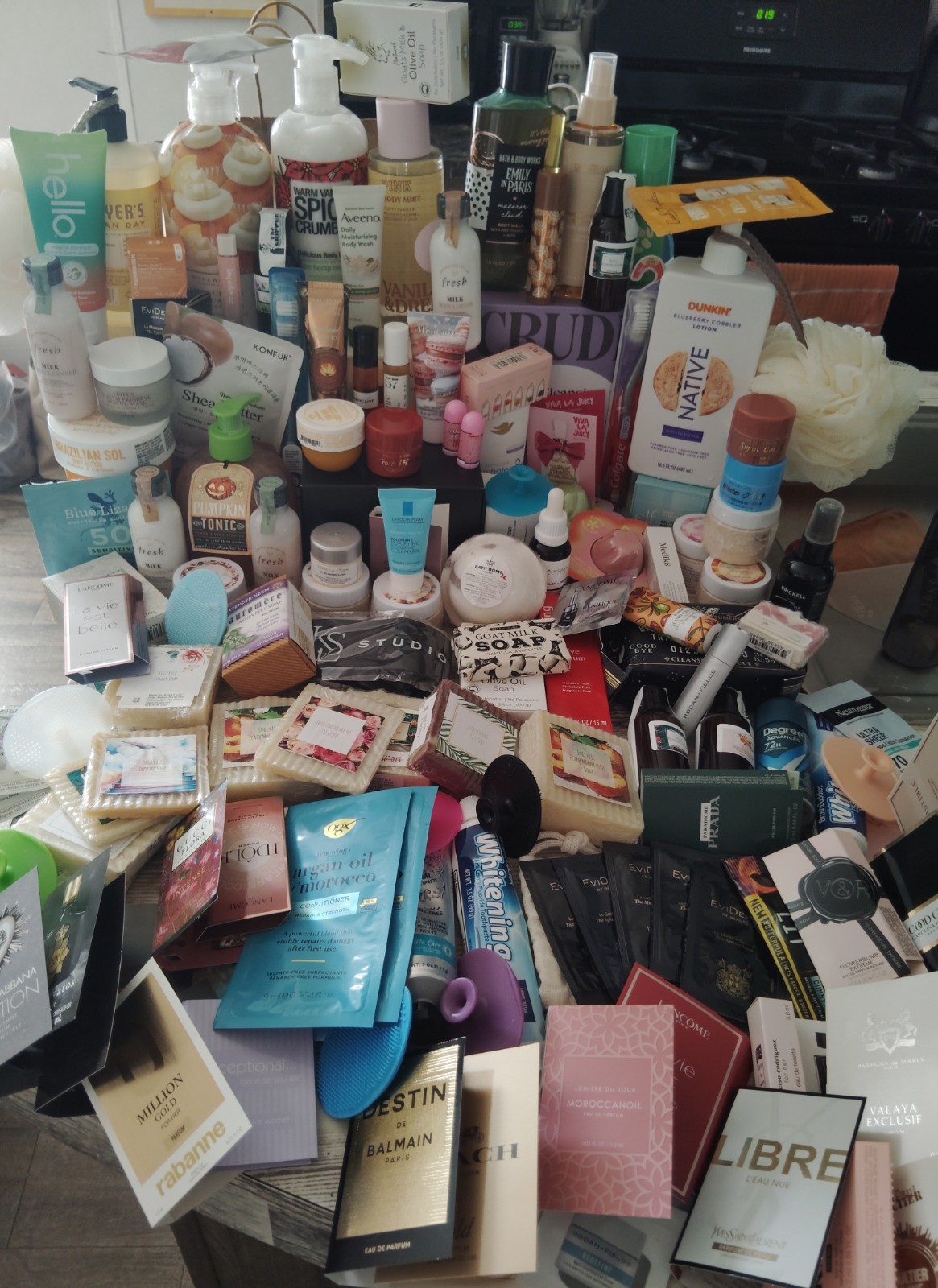 NEW 151 PC Beauty Bath Body Fragrance Skin Care Lot All Sizes Hempz Native BBW+