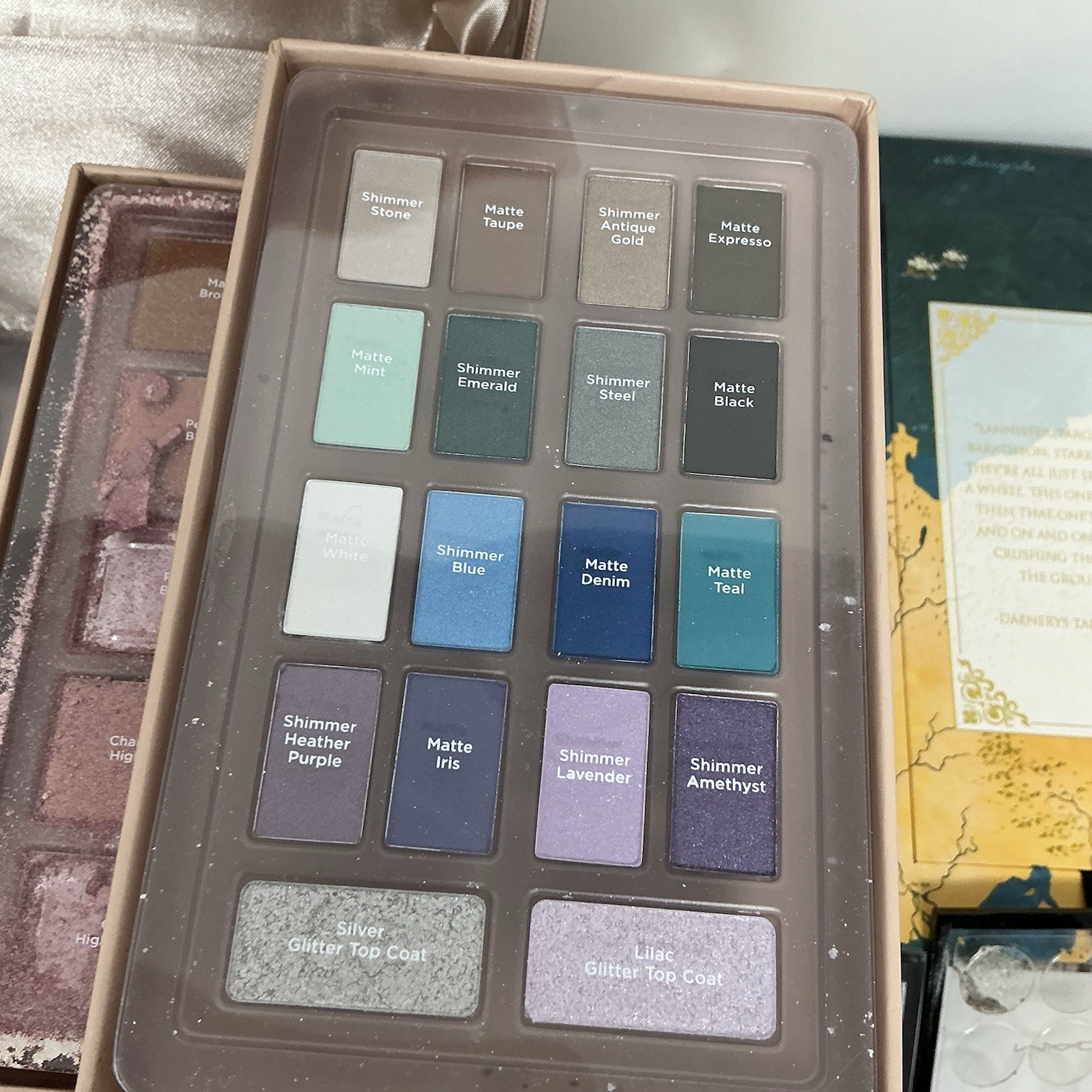 Premium Makeup Case Set Eyeshadow Palettes Kit Spray Jewelry Bundle