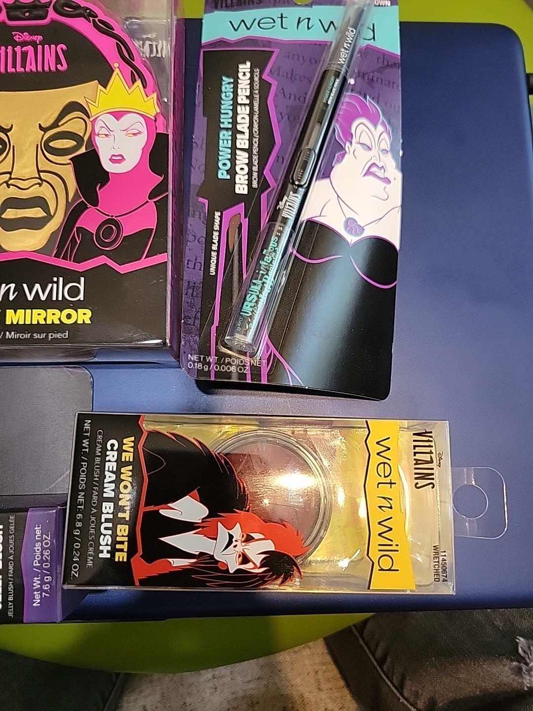 5 Piece Lot Wet n Wild DISNEY Villians Makeup Lot & Vanity Mirror