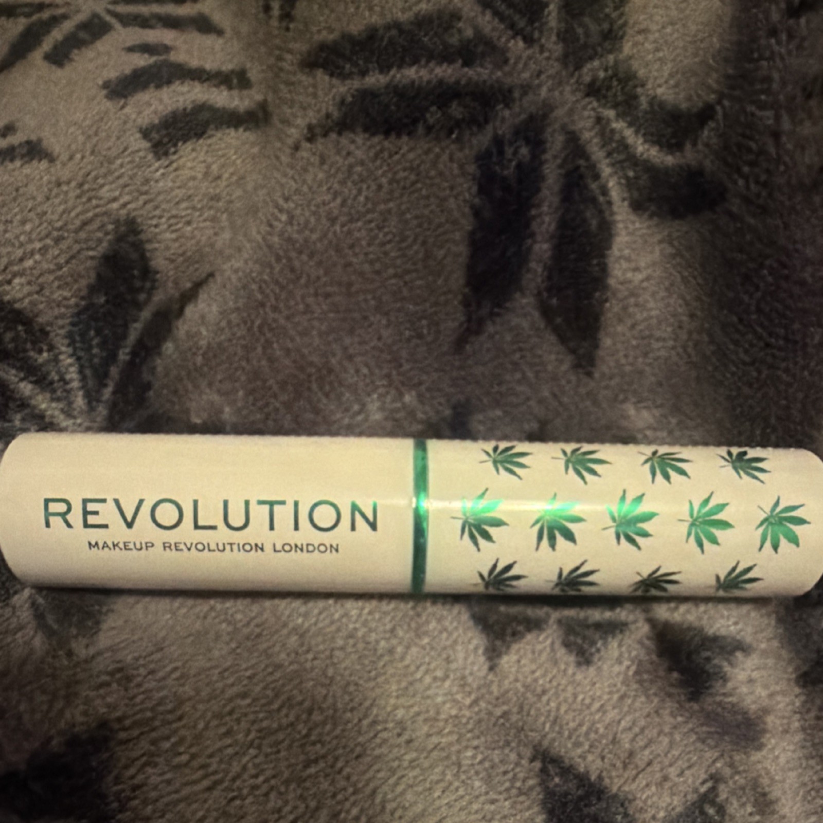 Revolution London & bh Mixed Lot Bronze Gold, Eye Light Shine, Chilled L…