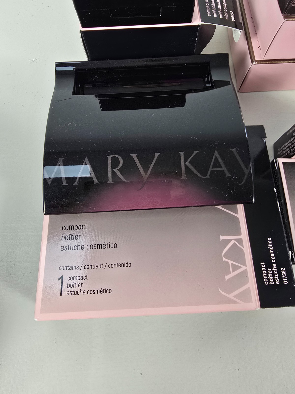 LOT OF 11 – Mary Kay Mixed Mini/Large Compact – Rose Gold/Black & Eye Colors