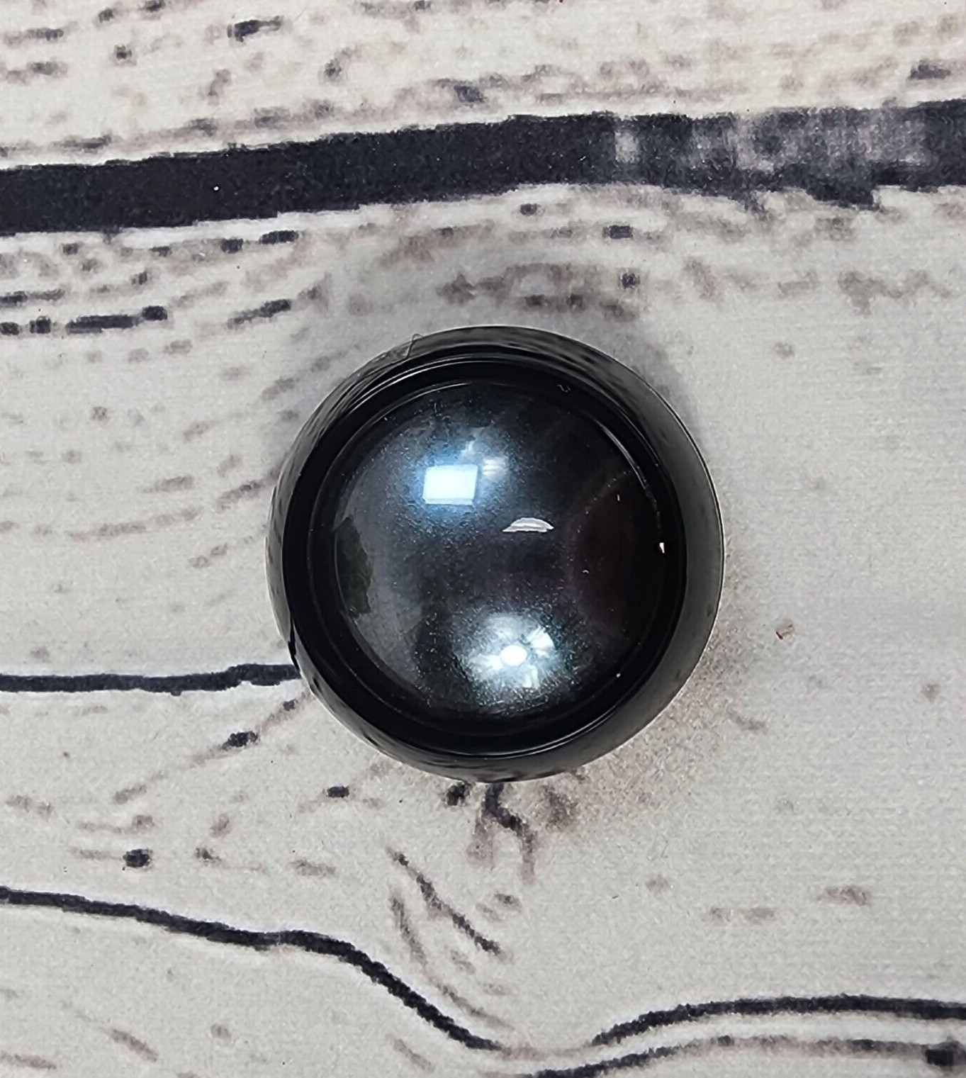 Makeup Revolution Magnetize Eyeshadow Black