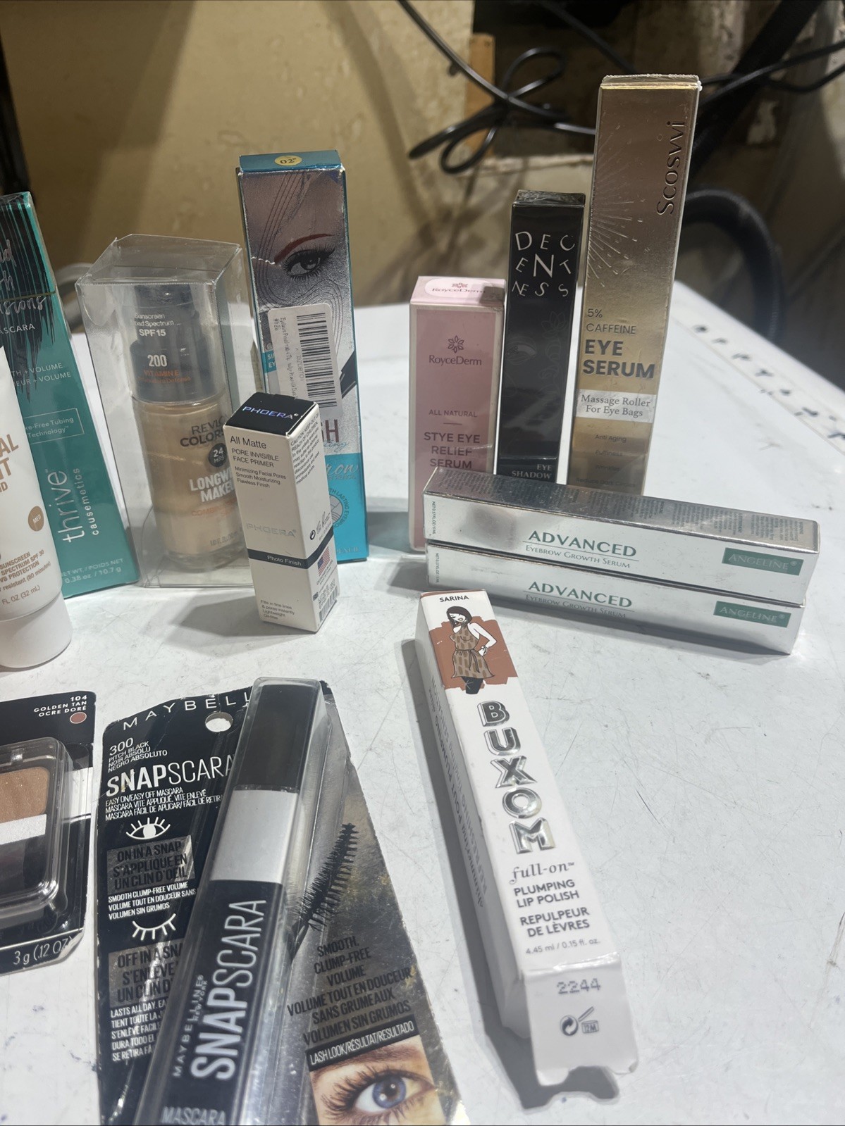 Beauty Product Lot- 20 Pieces Neutrogena, Covergirl, Revlon And More! See Photos