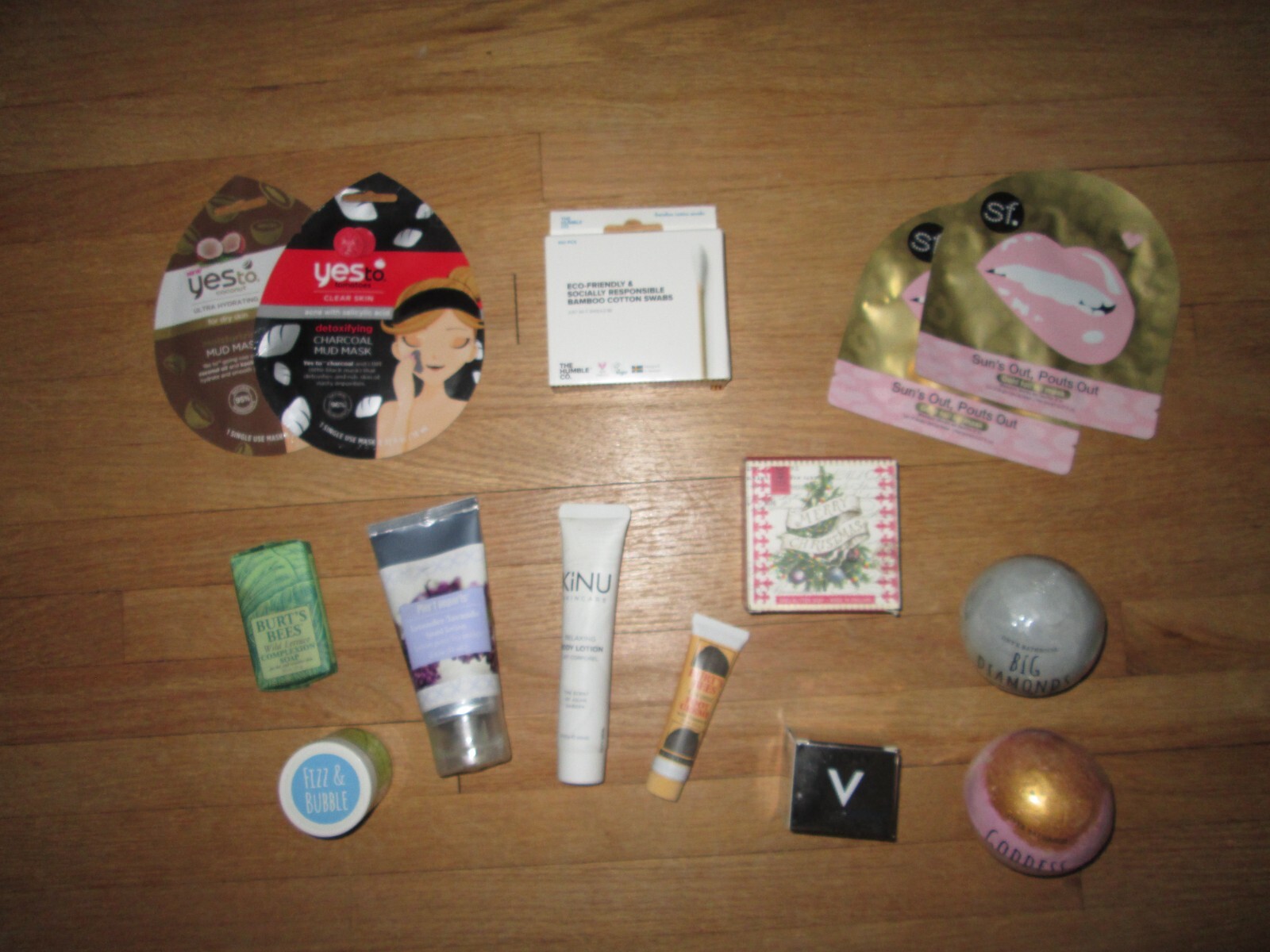 Large Grab Bag Mixed Lot Soaps Moisturizer Skin Care Beauty