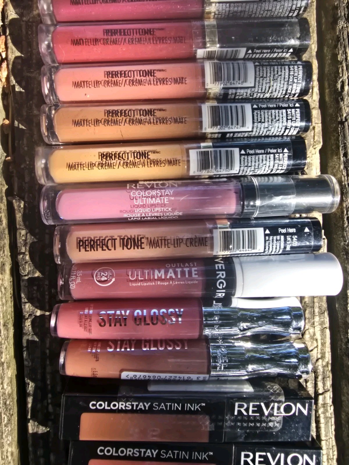 LOT 26 NEW LIPSTICKS LIP GLOSS STAIN BALM REVLON COVERGIRL RIMMEL