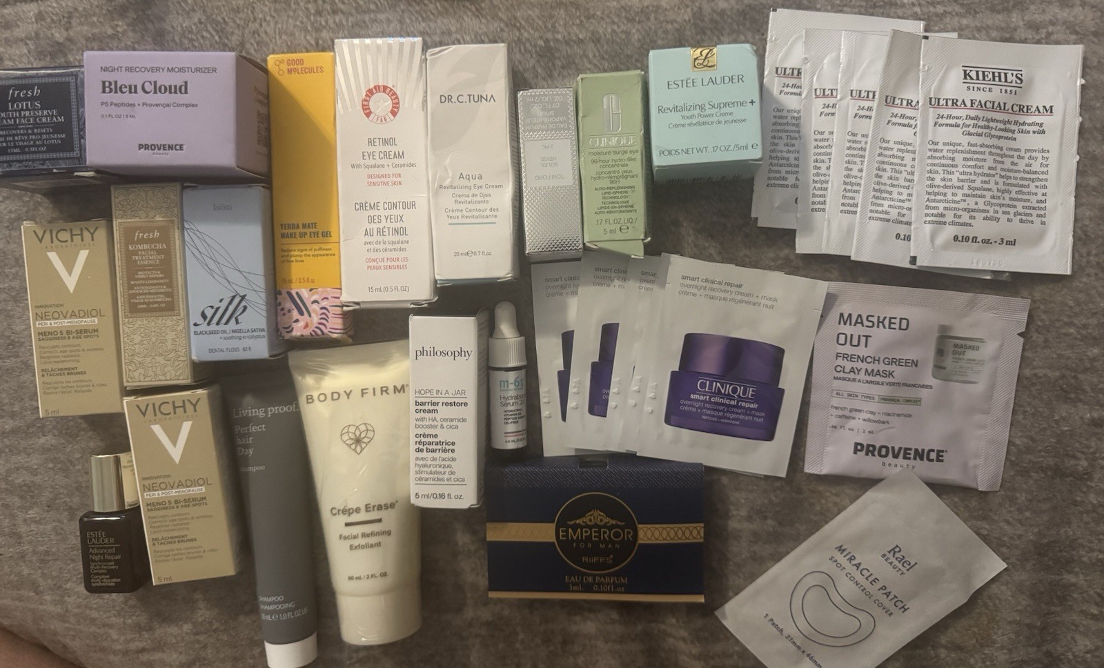 30 Pcs Lot SkinCare, Perfume & More – Philosophy, Clinique, Tom Ford, Estee ……