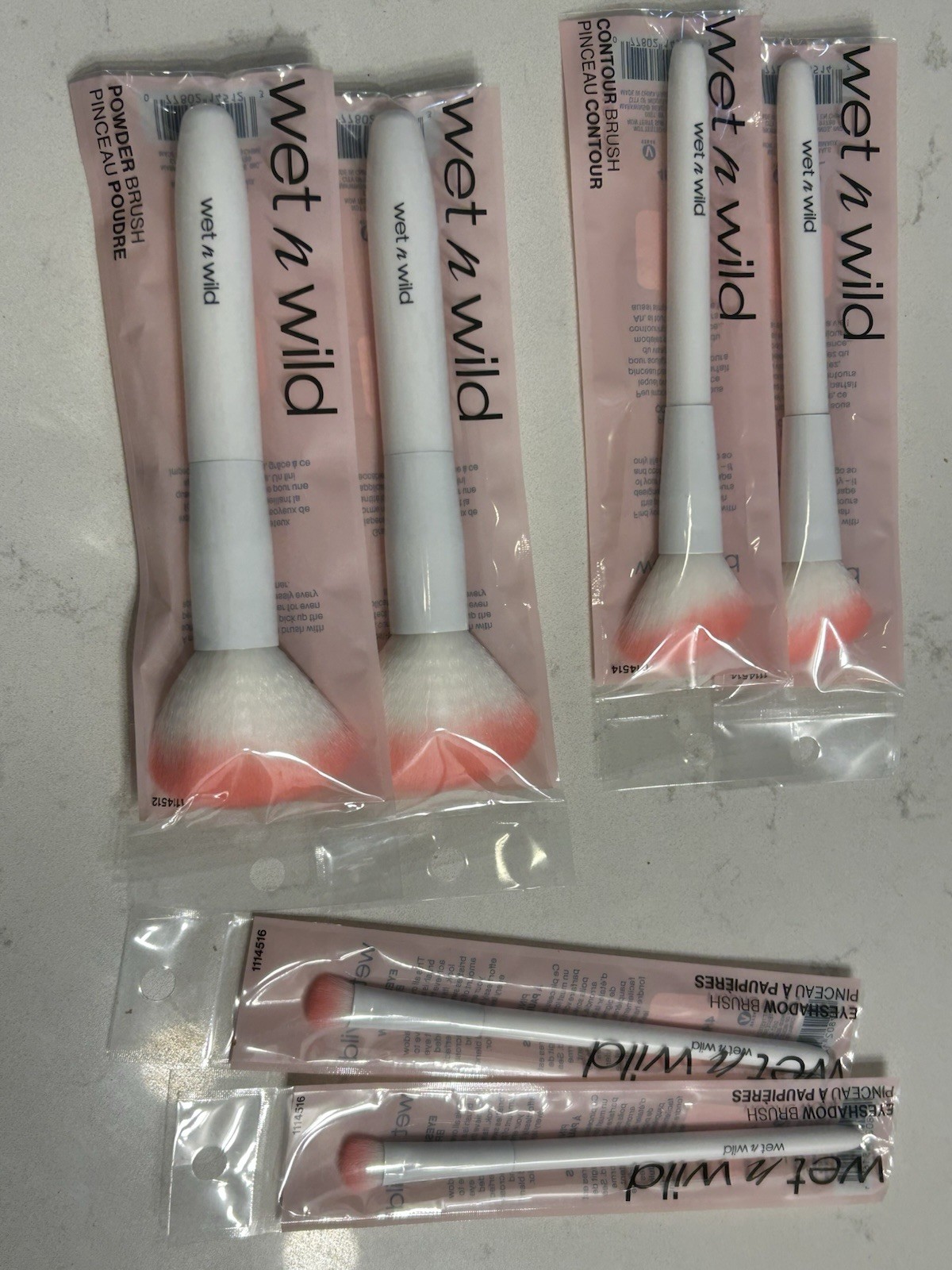 LOT of Wet n Wild Makeup And brushes – Three Sizes And Brown Contour Sticks