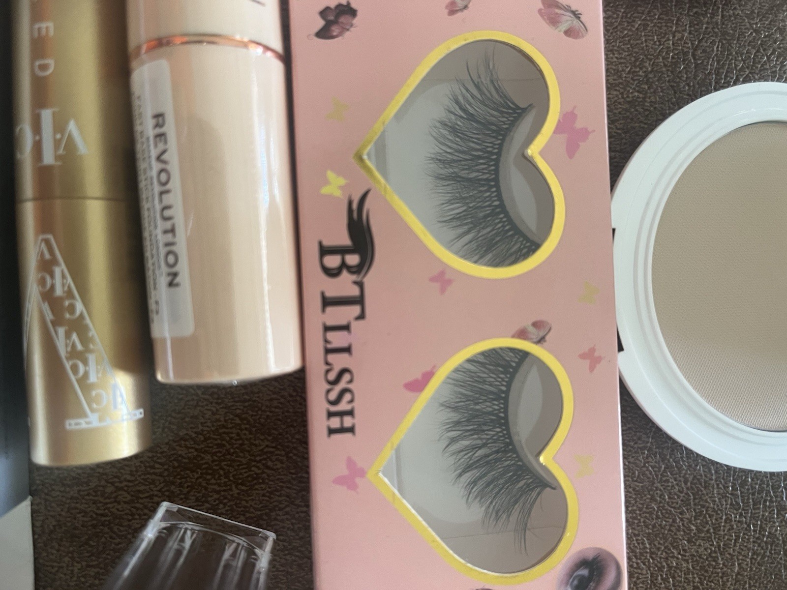 15-piece Full Size Makeup Lot Lips Eye Brushes Pencils Foundation Lashes Cheeks