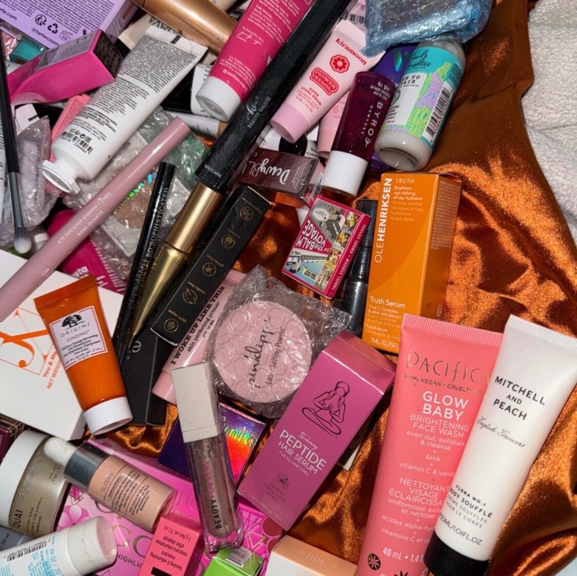 Beauty Mixed Mystery Box! Random 12 piece makeup, skin, hair, brushes, etc…