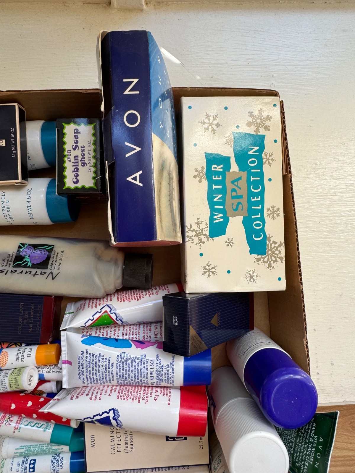 LARGE Lot of Vintage Avon Products from the 1990s – Make-Up, Lipstick More
